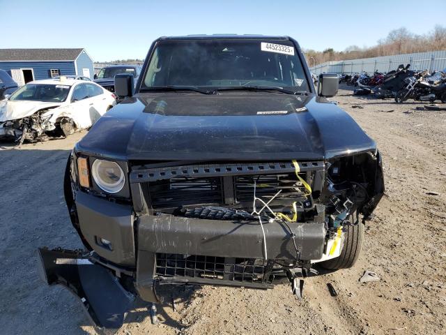  TOYOTA LAND CRUIS 2024 Черный