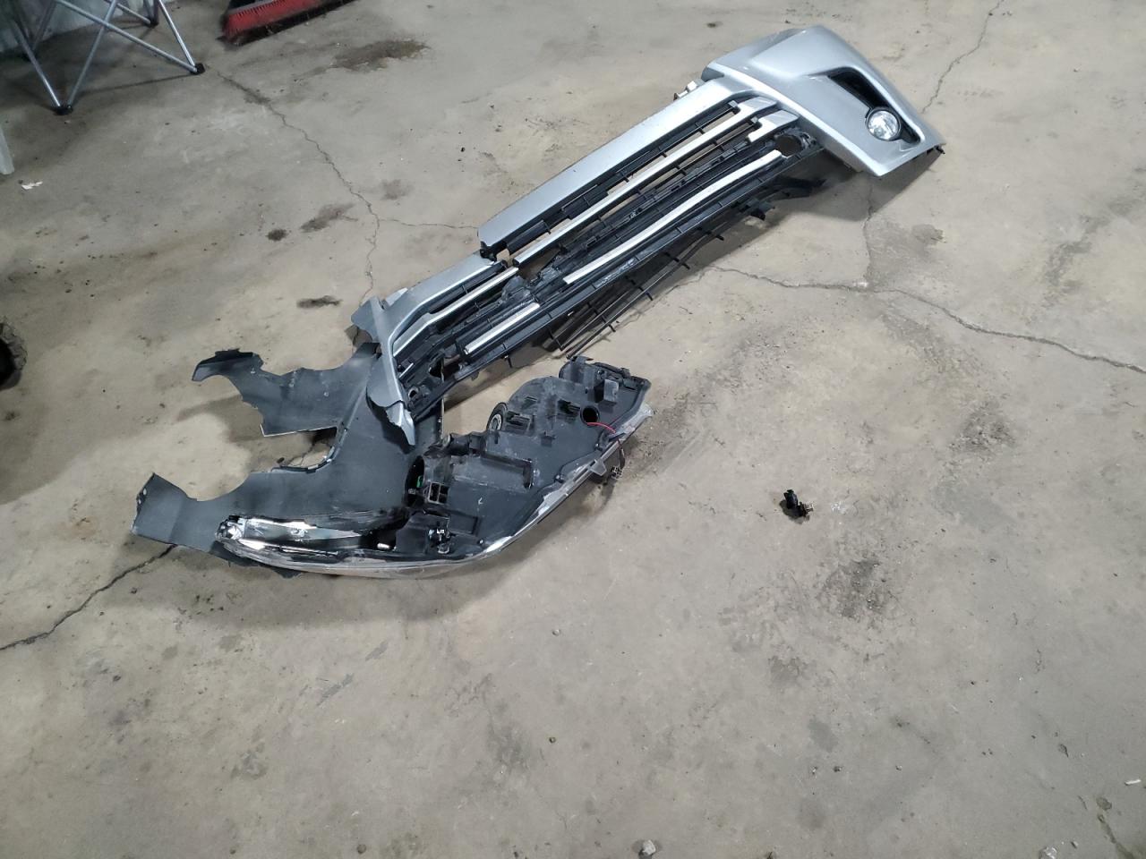 2017 Toyota Highlander - Image 15