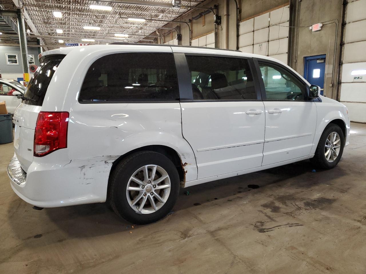 2015 Dodge Caravan - Image 3