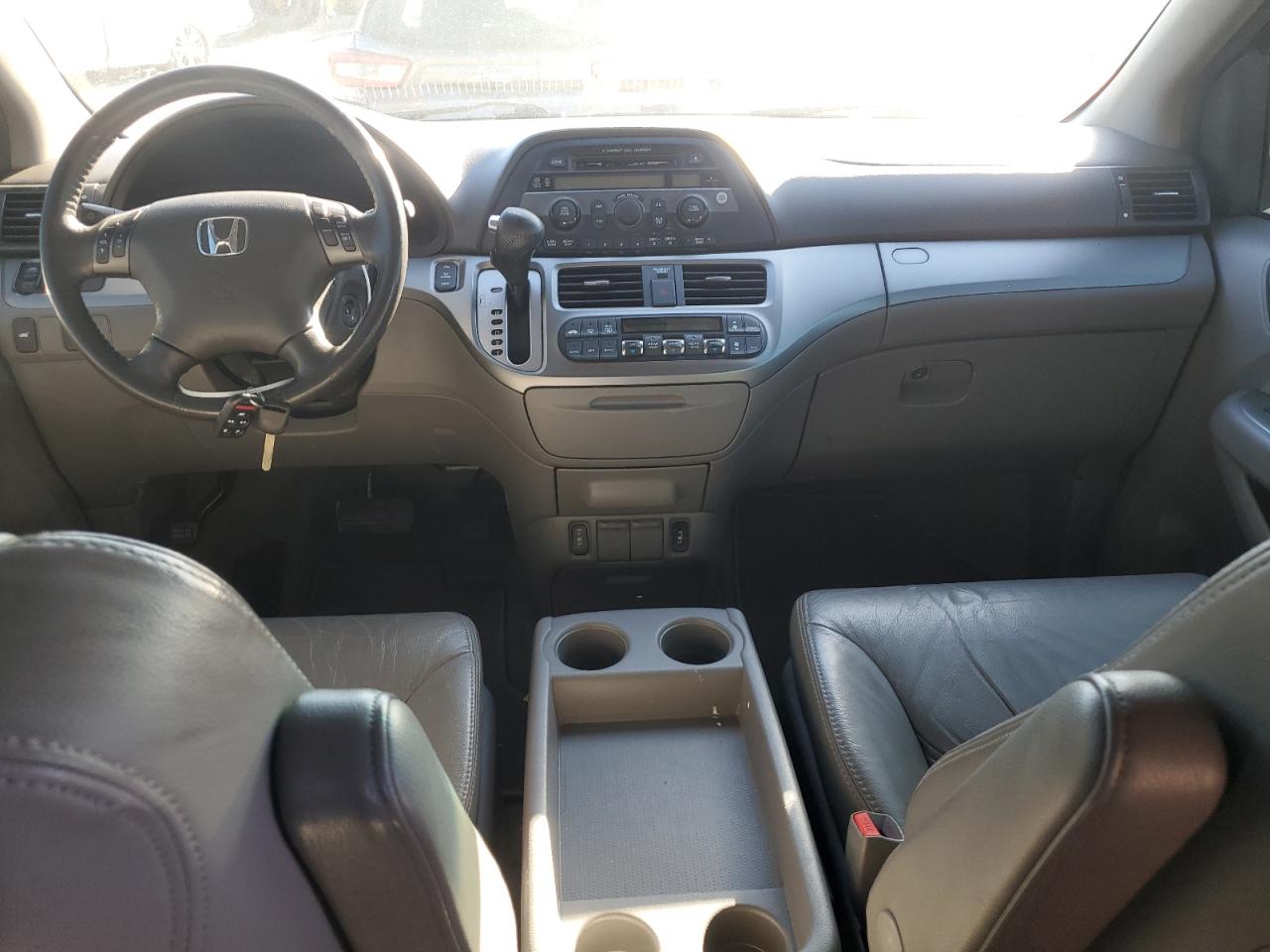2010 Honda Odyssey - Image 8