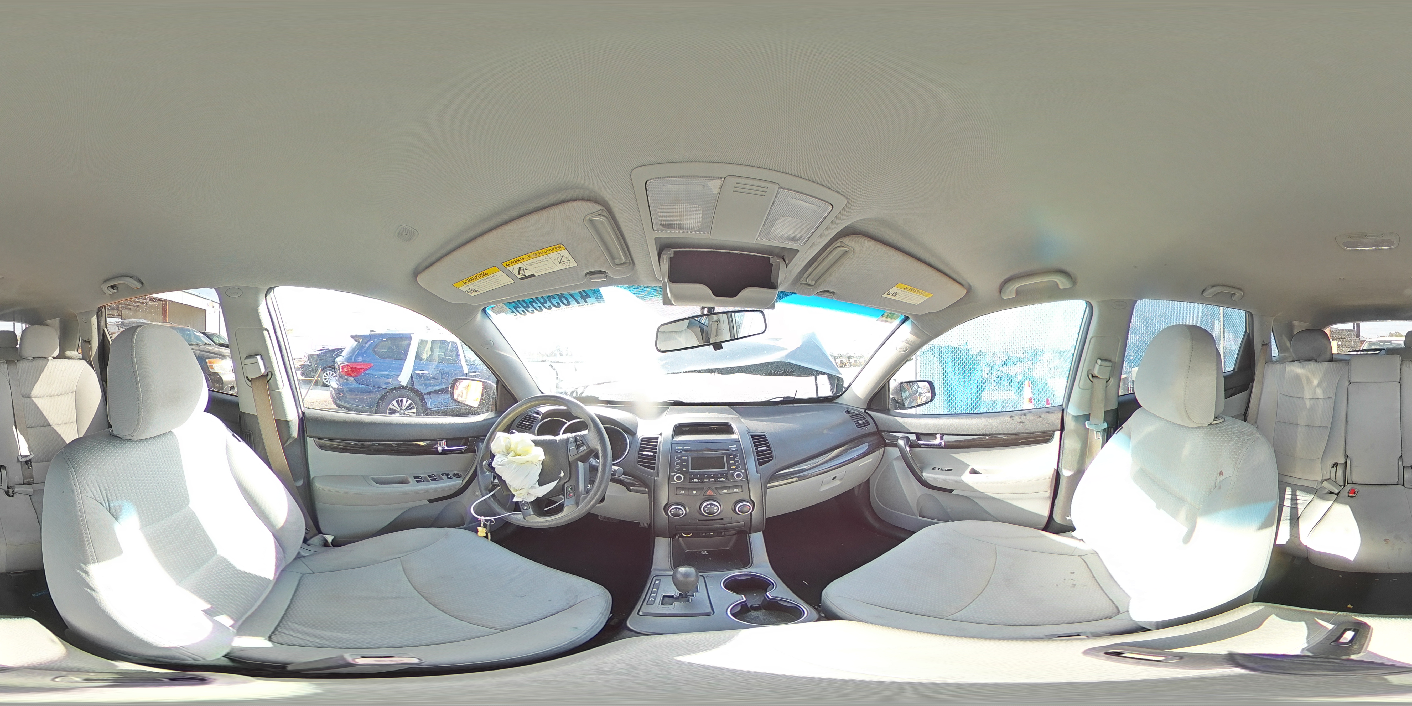 2012 Kia Sorento - Image 16