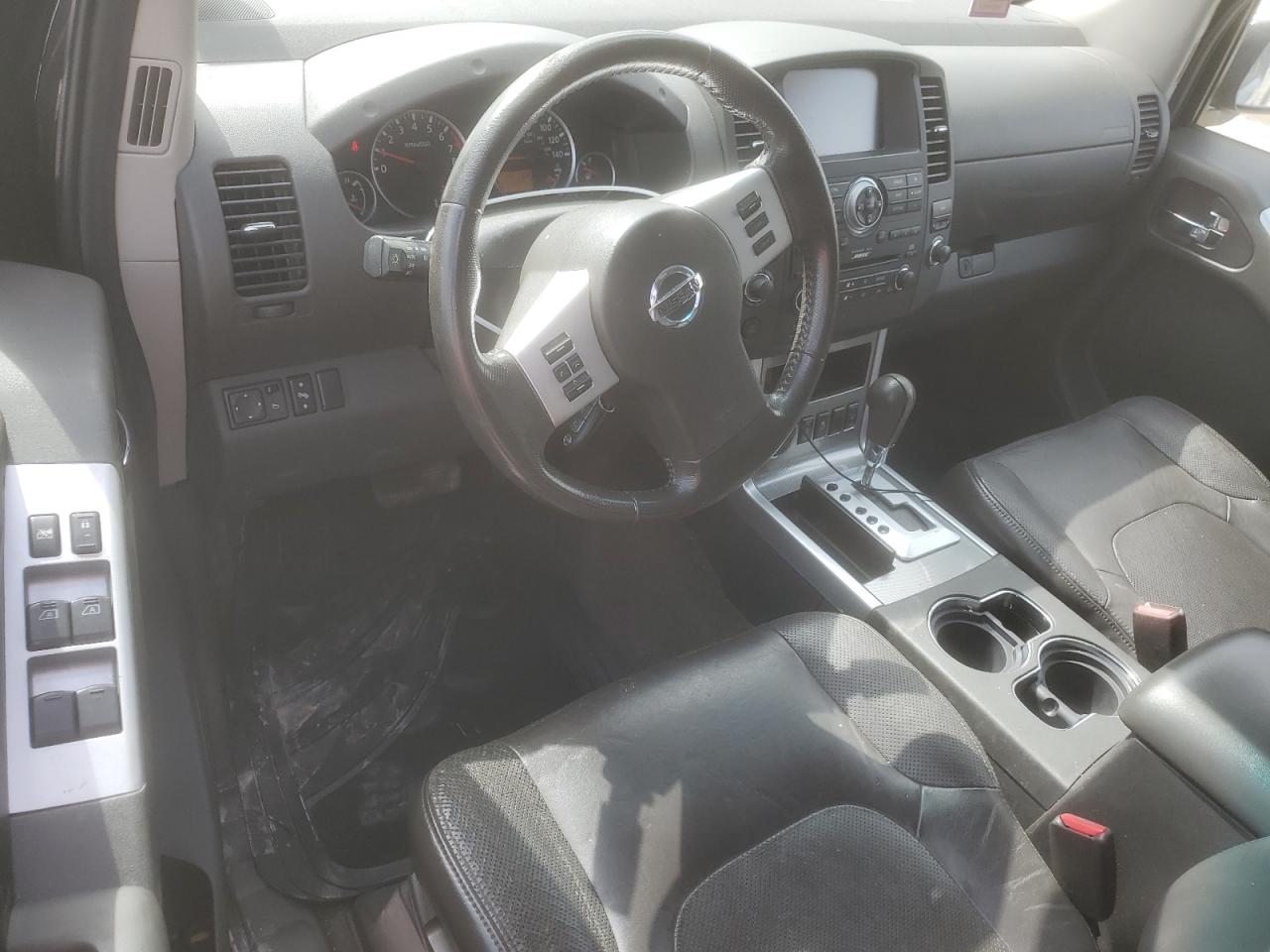 2012 Nissan Pathfinder - Image 8