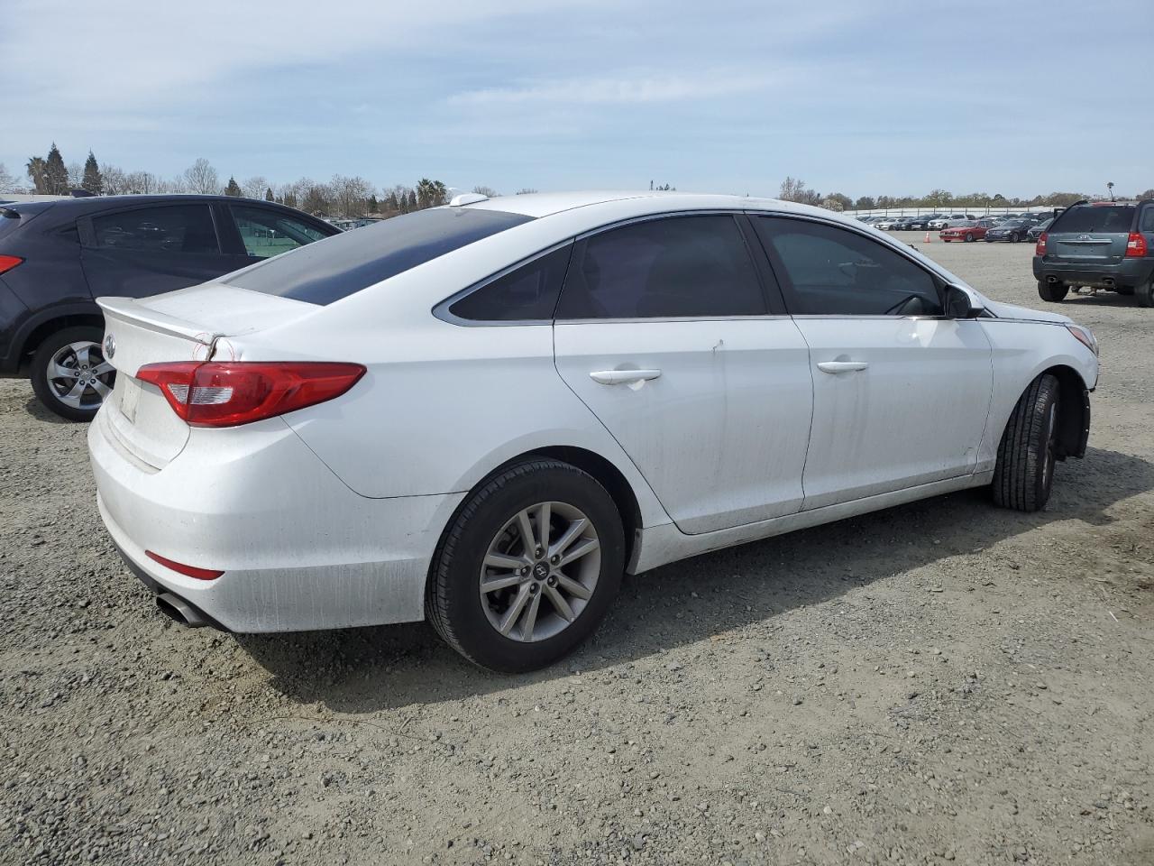 2017 Hyundai Sonata - Image 3