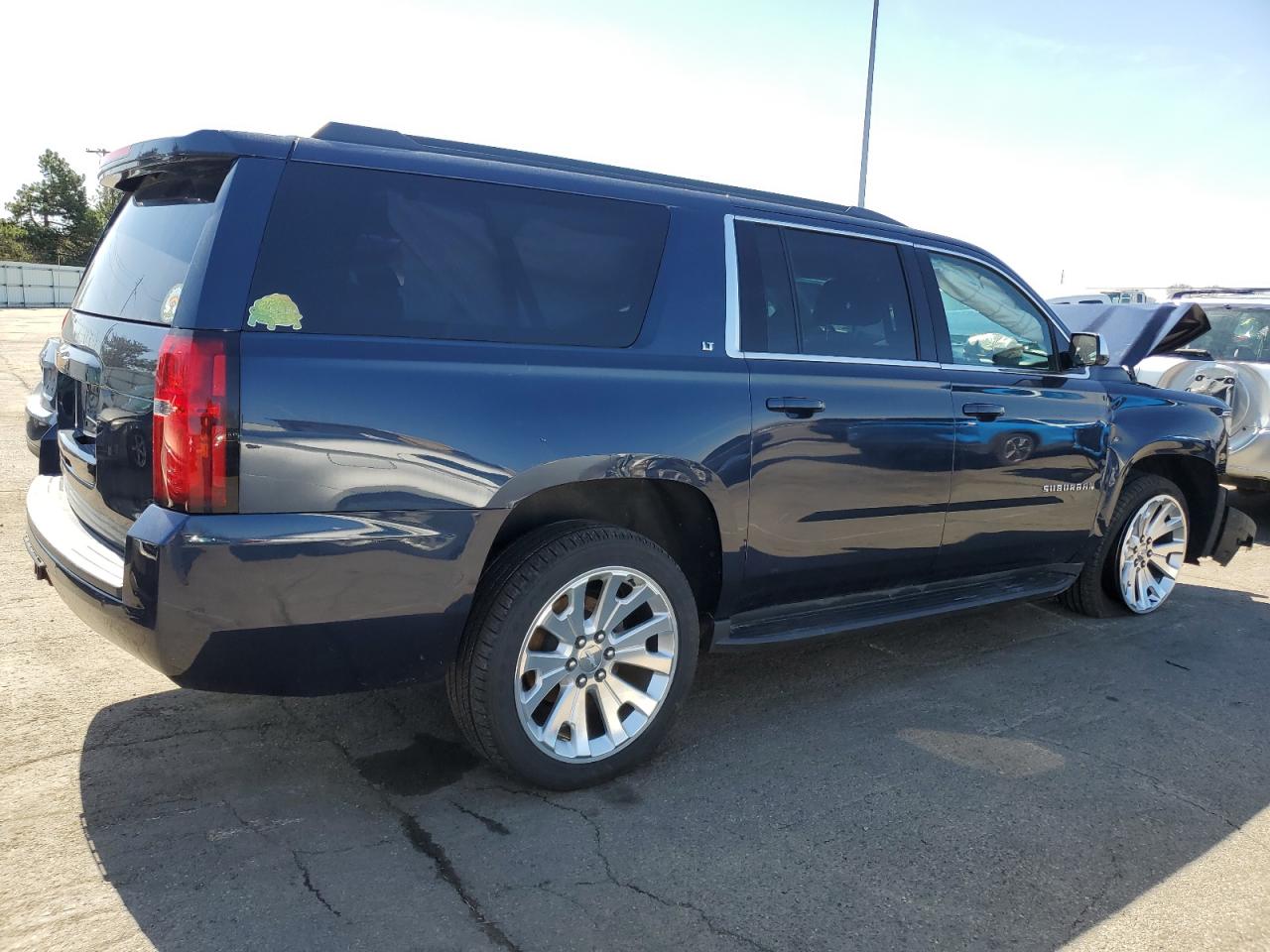 2018 Chevrolet Suburban - Image 3