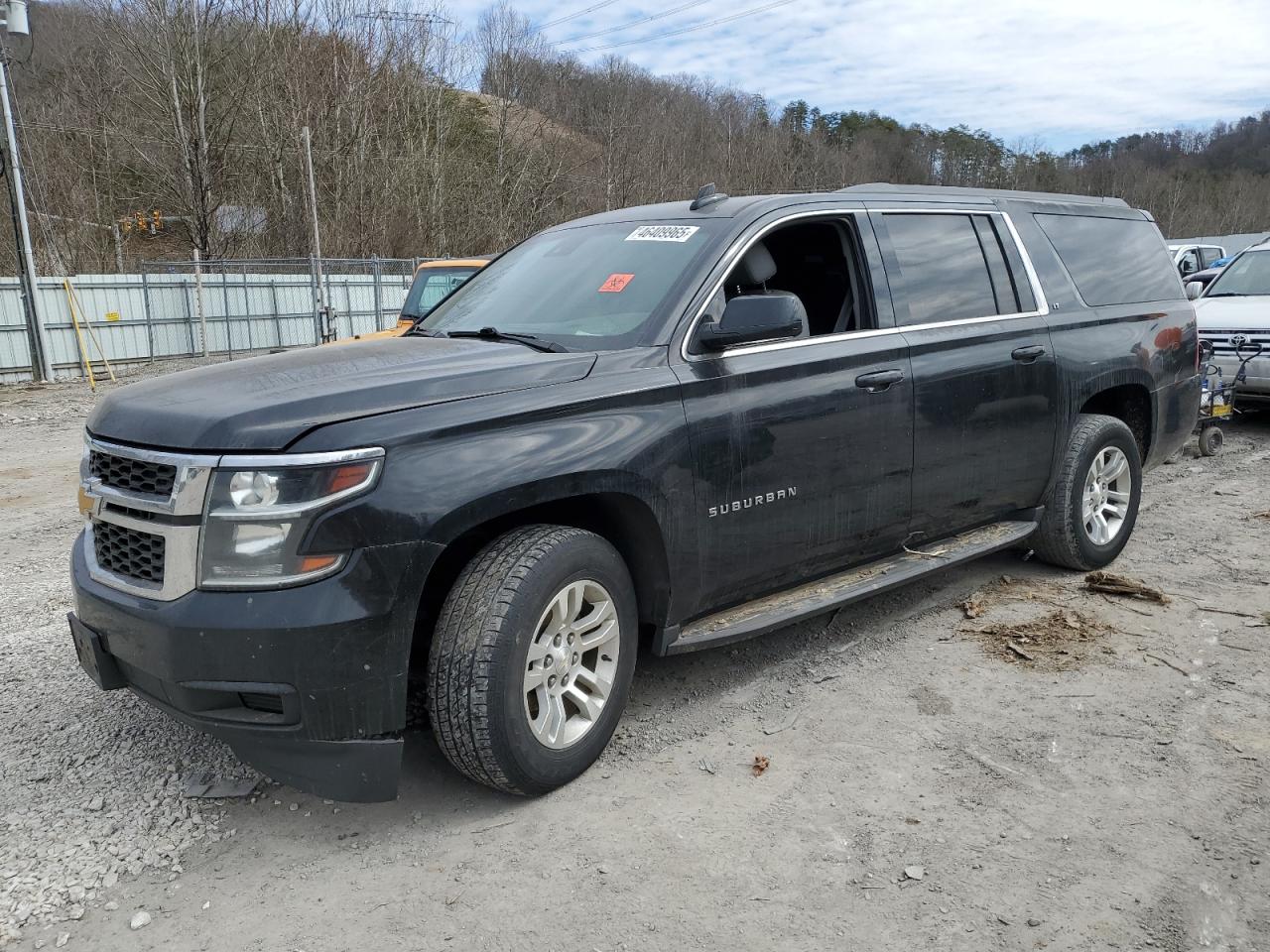2018 Chevrolet Suburban K1500 Lt იყიდება Hurricane-ში, WV - Water/Flood