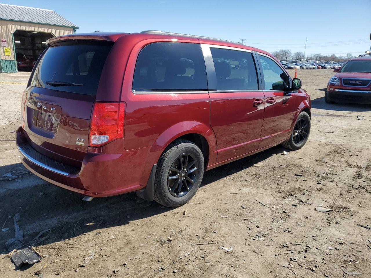 2019 Dodge Caravan - Image 3