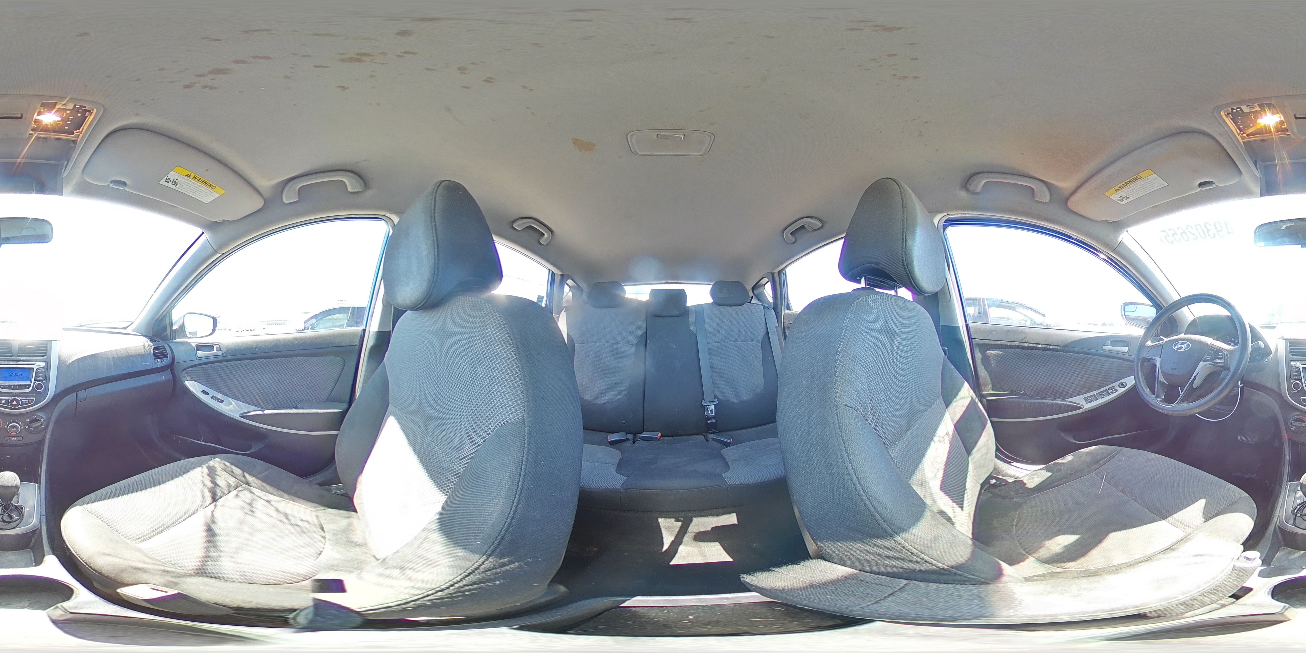 2014 Hyundai Accent - Image 14