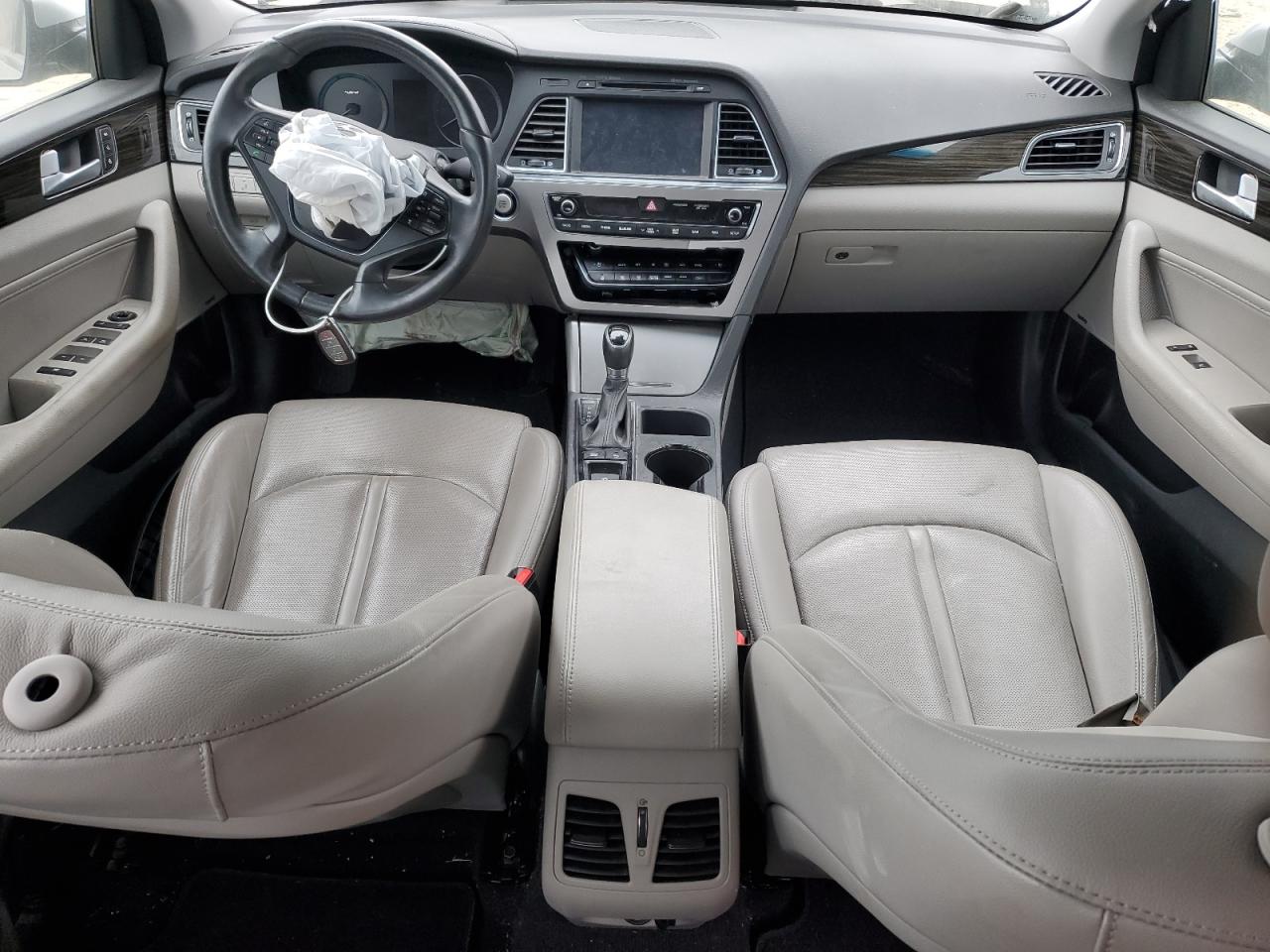 2016 Hyundai Sonata - Image 8
