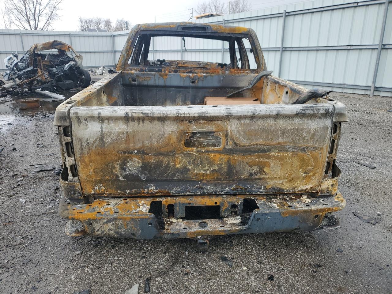 2015 Chevrolet Silverado - Image 6