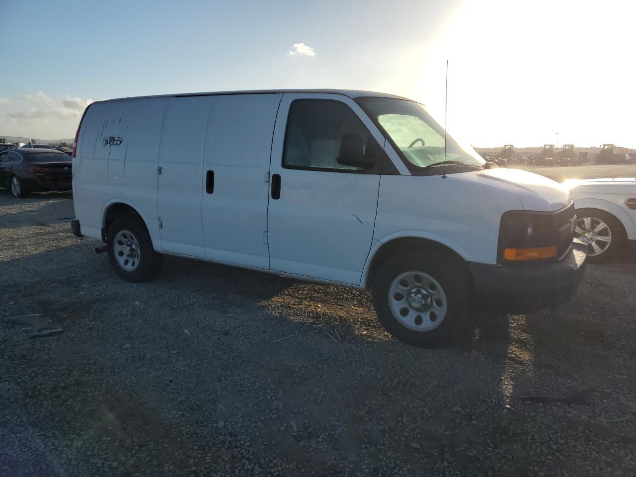 2012 Chevrolet Express - Image 4