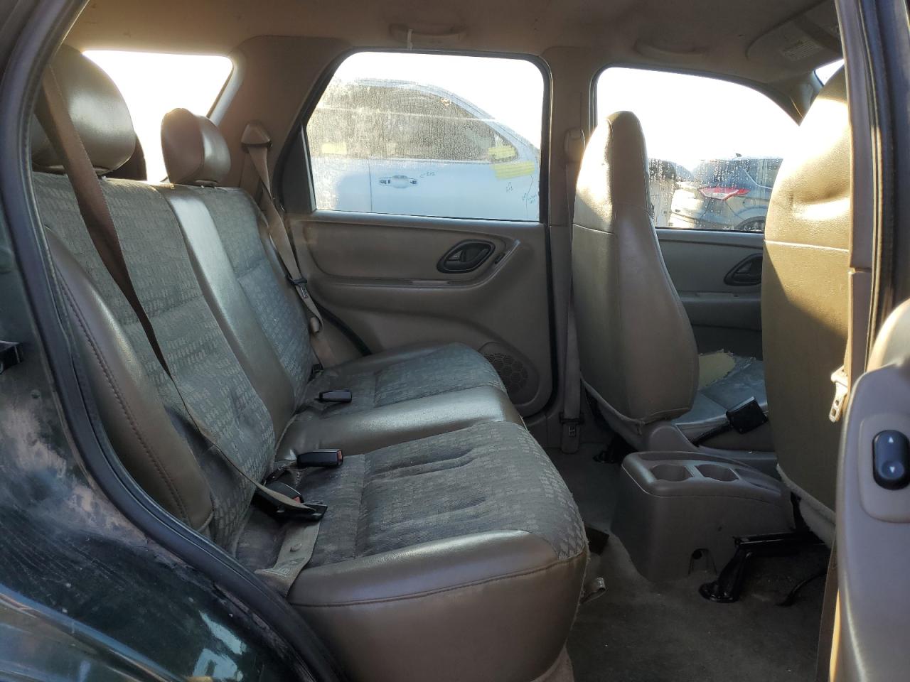 2001 Ford Escape - Image 11