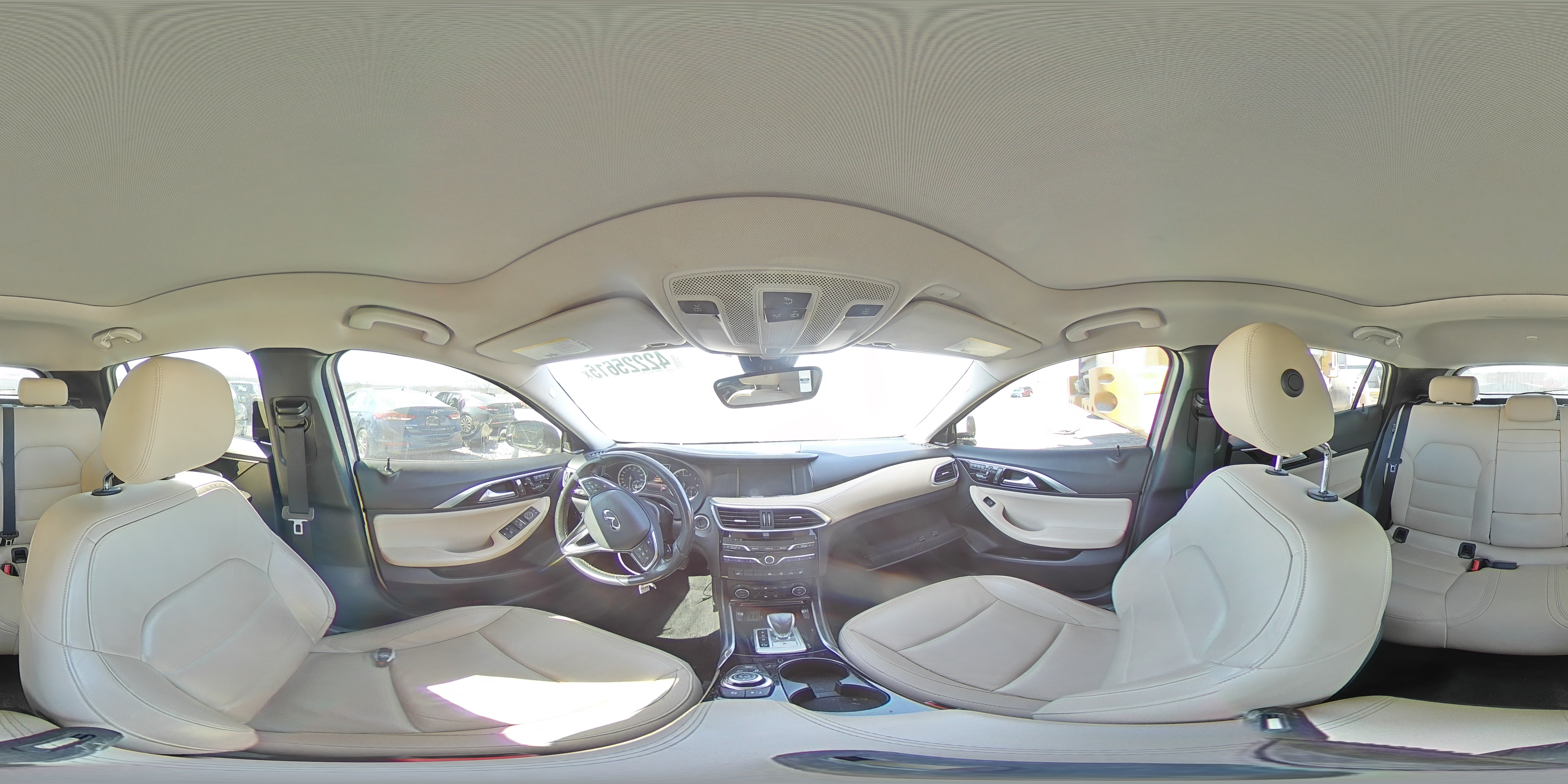 2017 Infiniti QX30 - Image 12