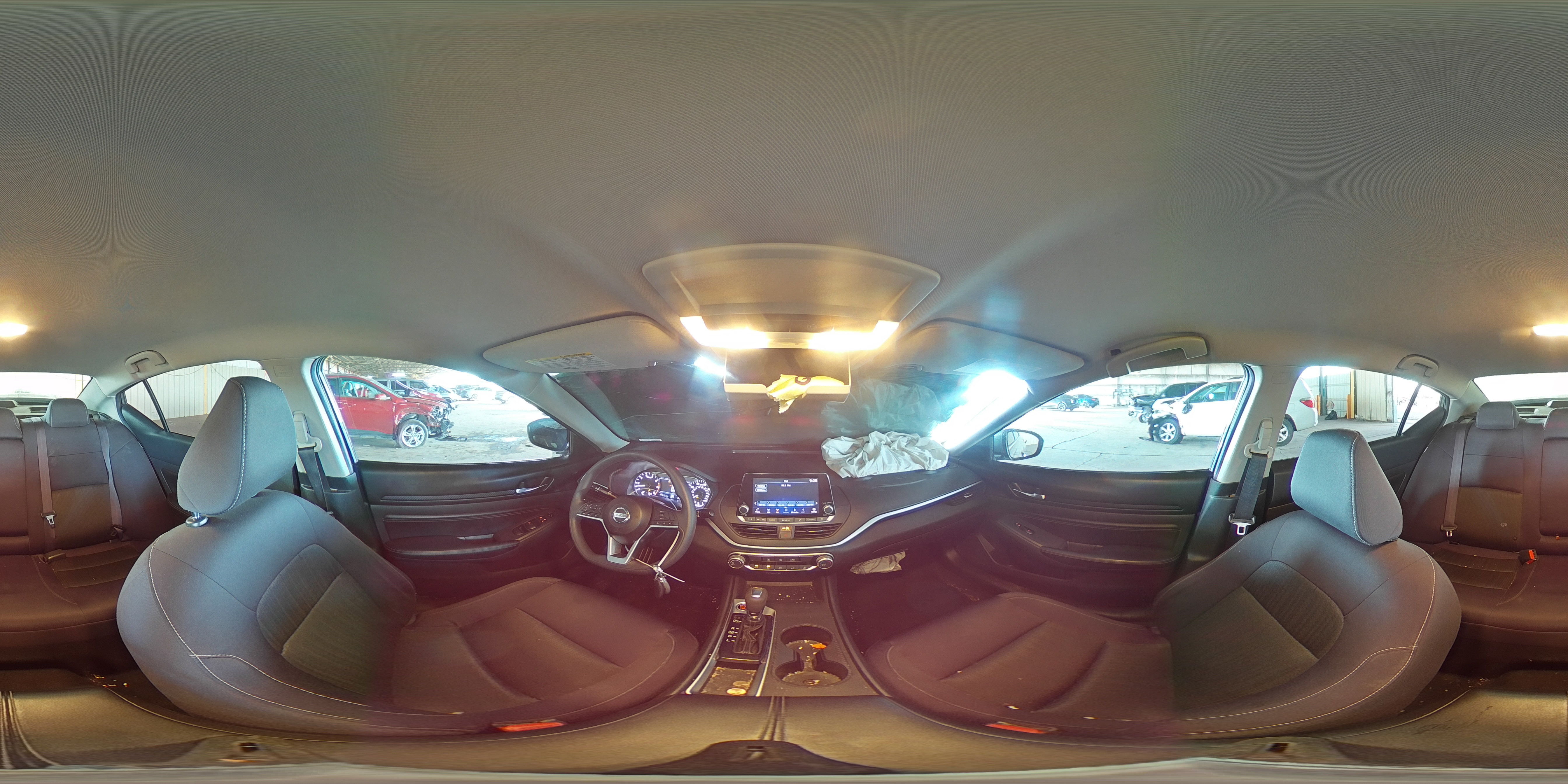 2020 Nissan Altima - Image 13
