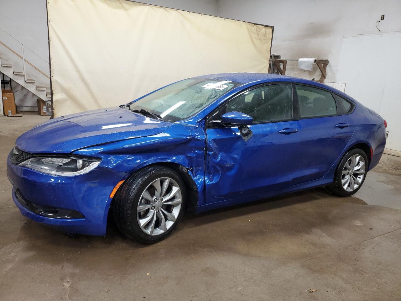 2015 Chrysler 200 S na sprzedaż w Davison, MI - Side