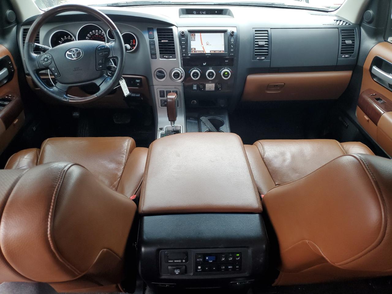 2013 Toyota Sequoia - Image 8