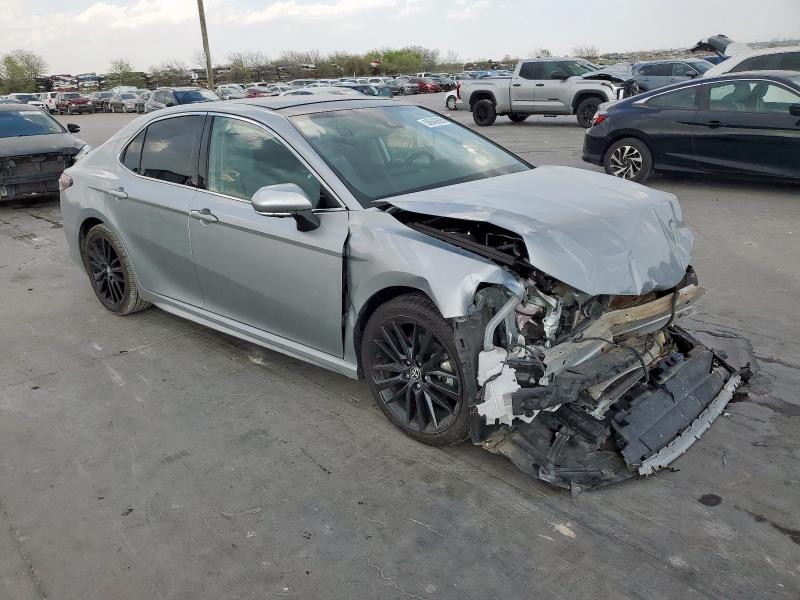 TOYOTA CAMRY 2023 Srebrny
