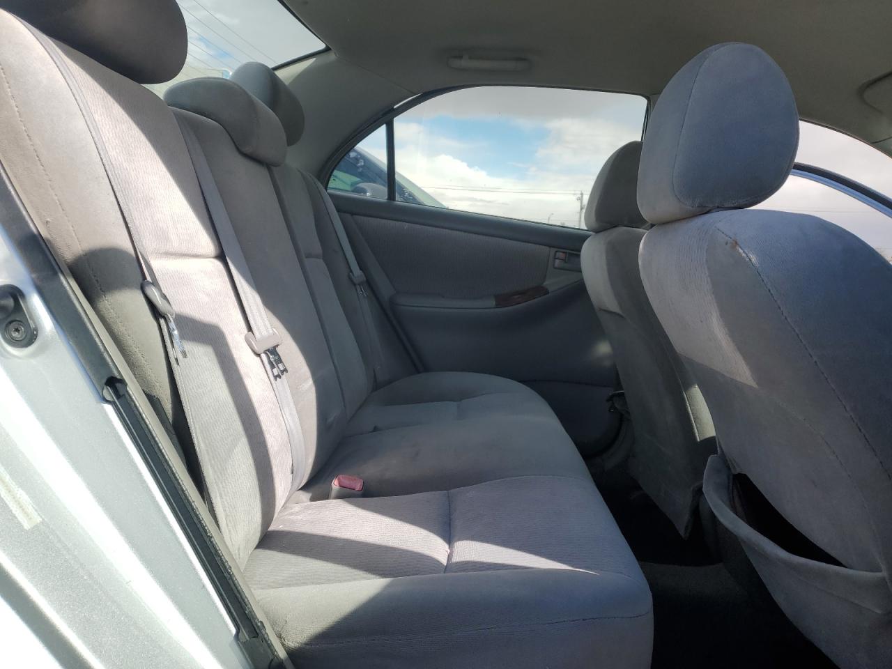 2006 Toyota Corolla - Image 10
