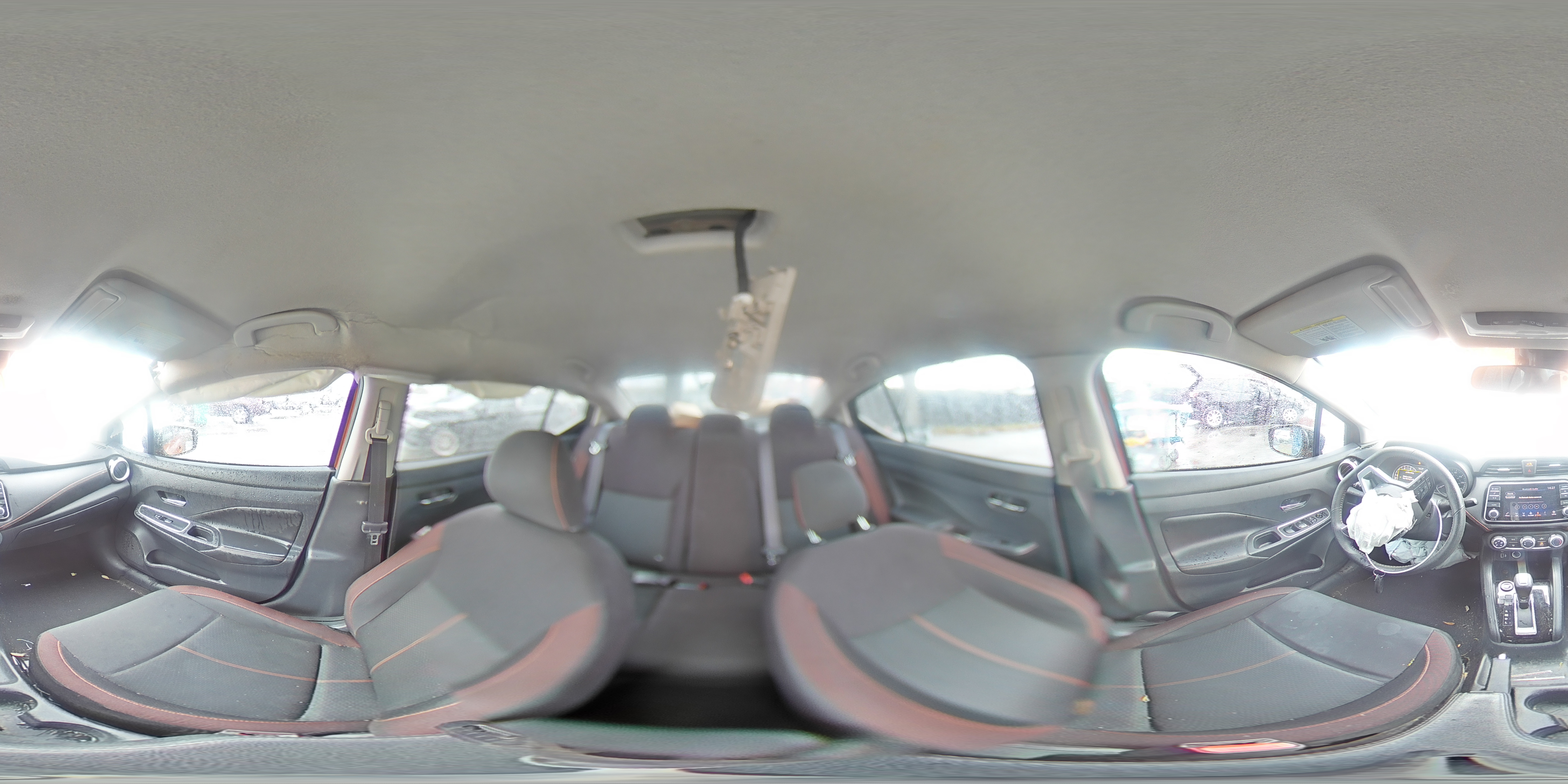 2021 Nissan Versa - Image 12