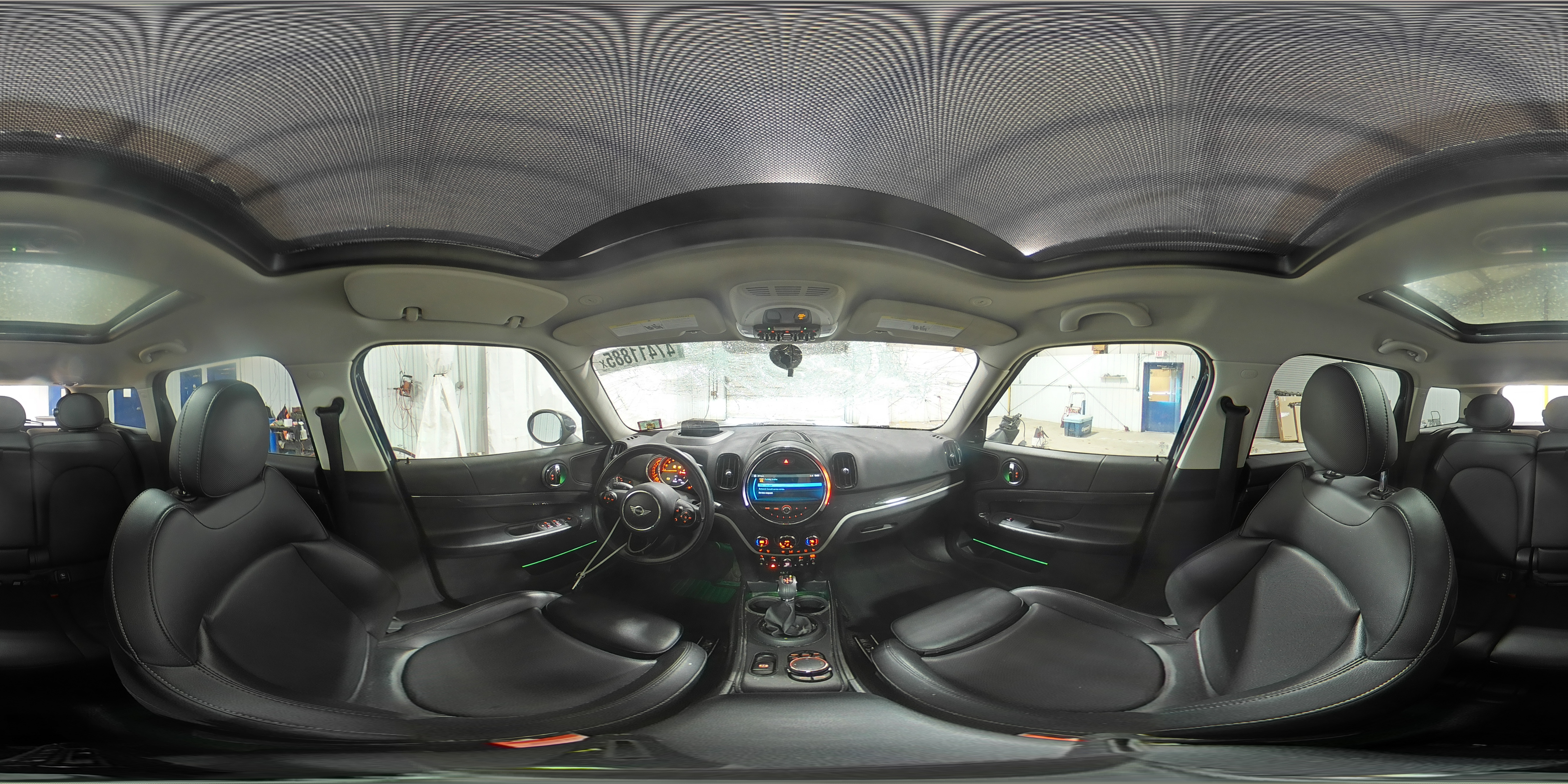 2018 MINI Cooper - Image 16