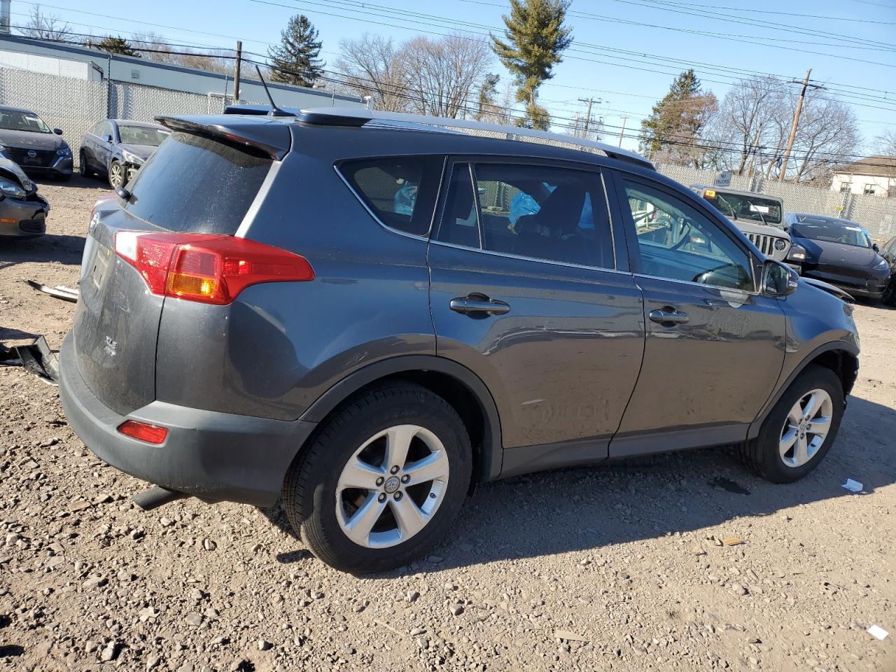2014 Toyota RAV 4 - Image 3