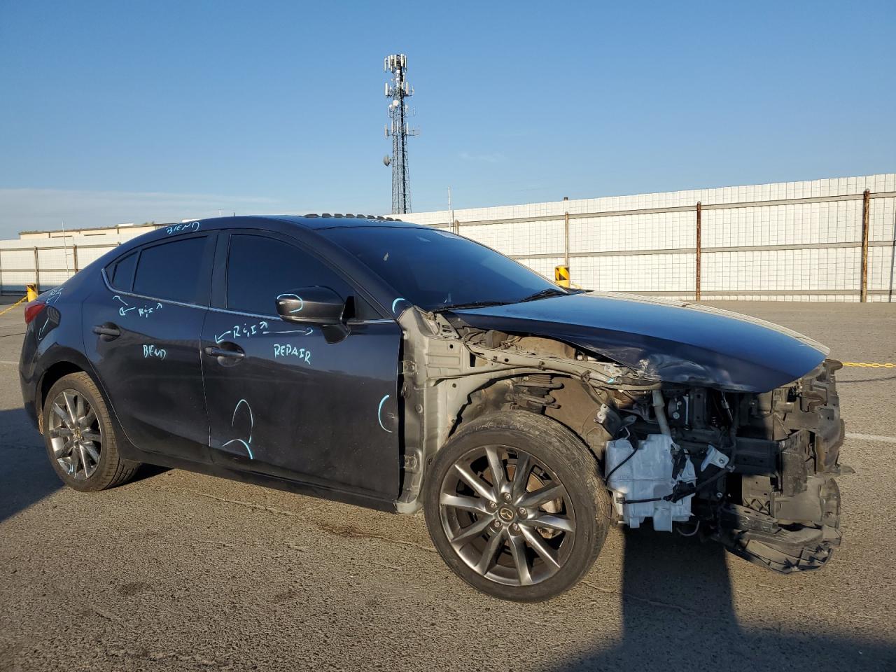 2018 Mazda 3 - Image 4