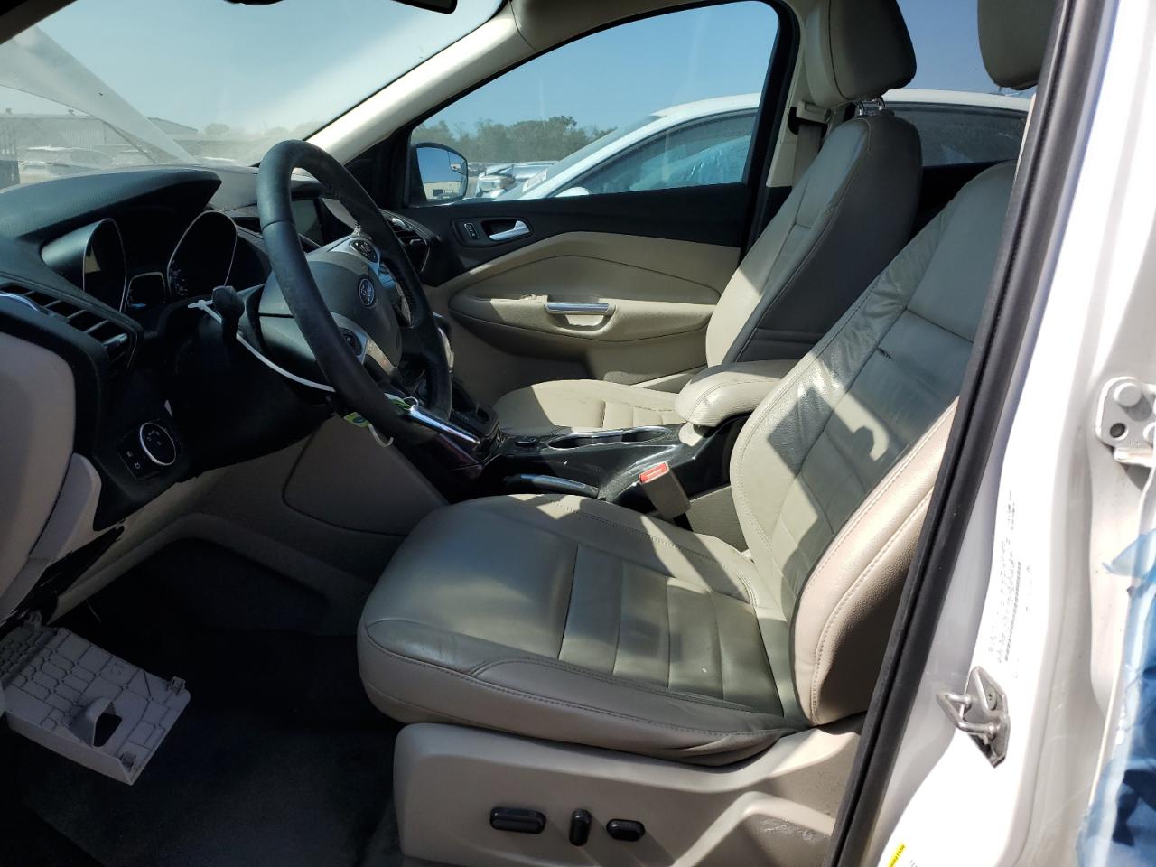FORD ESCAPE 2016 VIN 1FMCU0J97GUB96581 photo 7