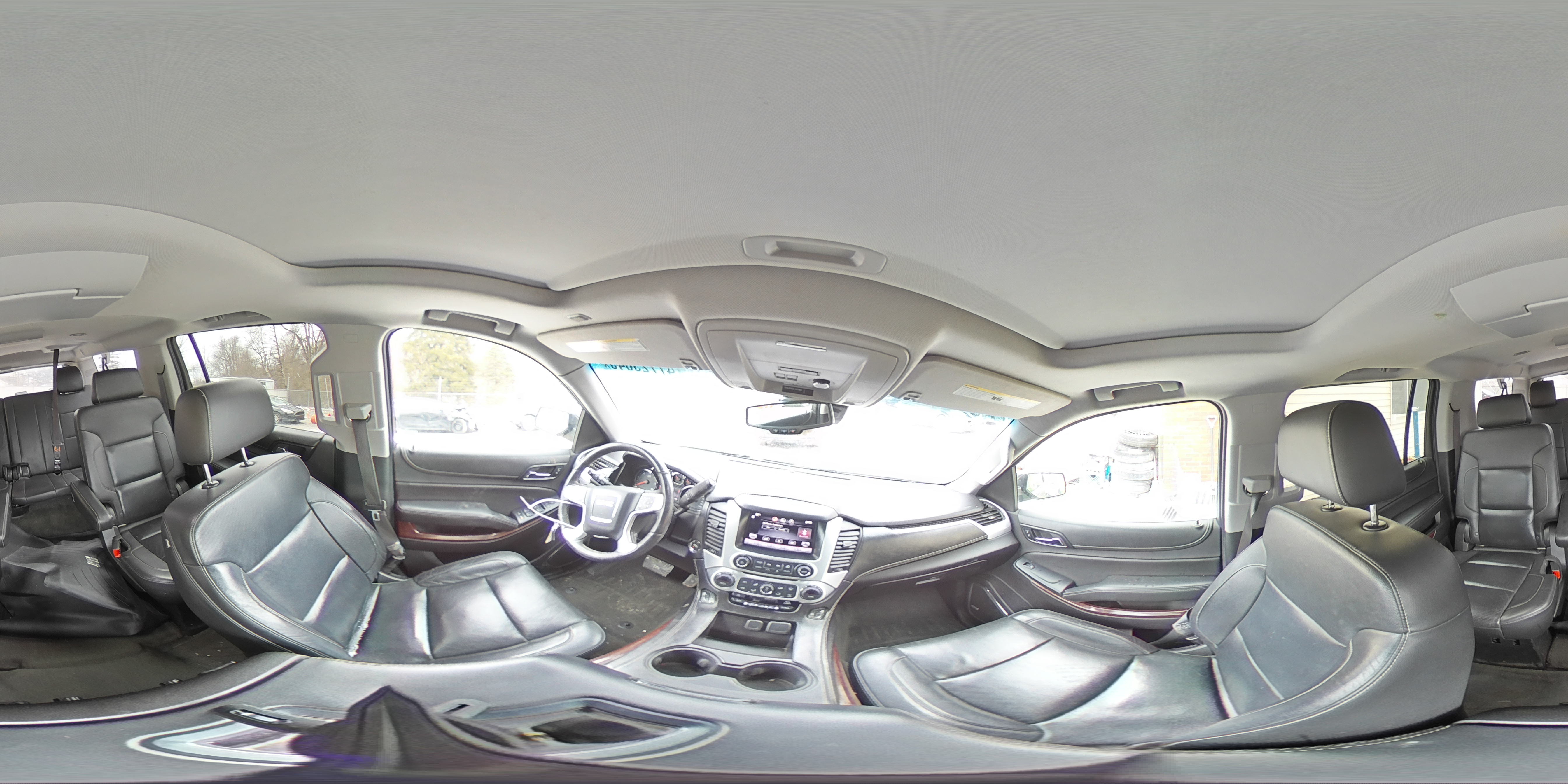 2015 GMC Yukon - Image 14