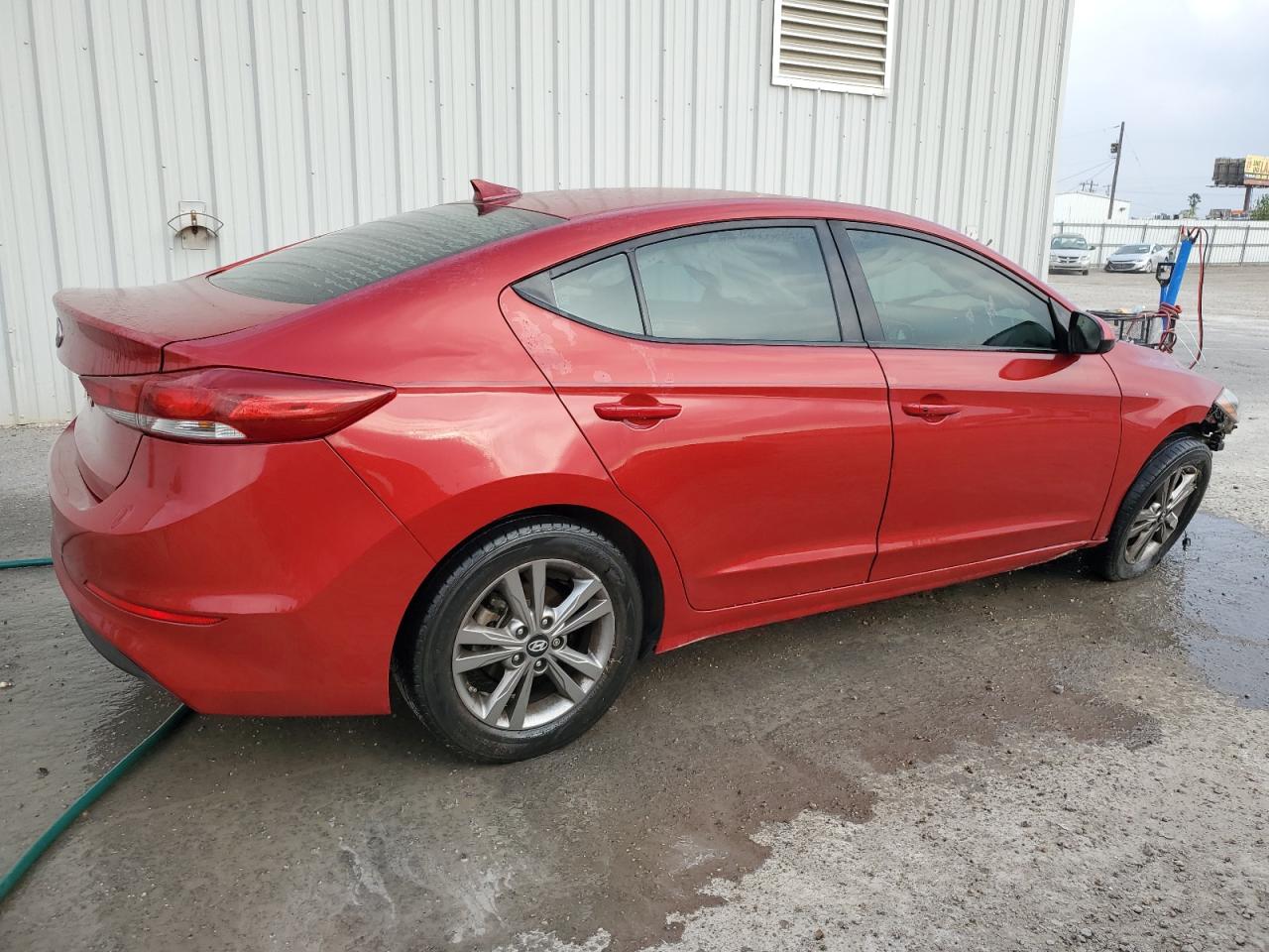 2018 Hyundai Elantra - Image 3