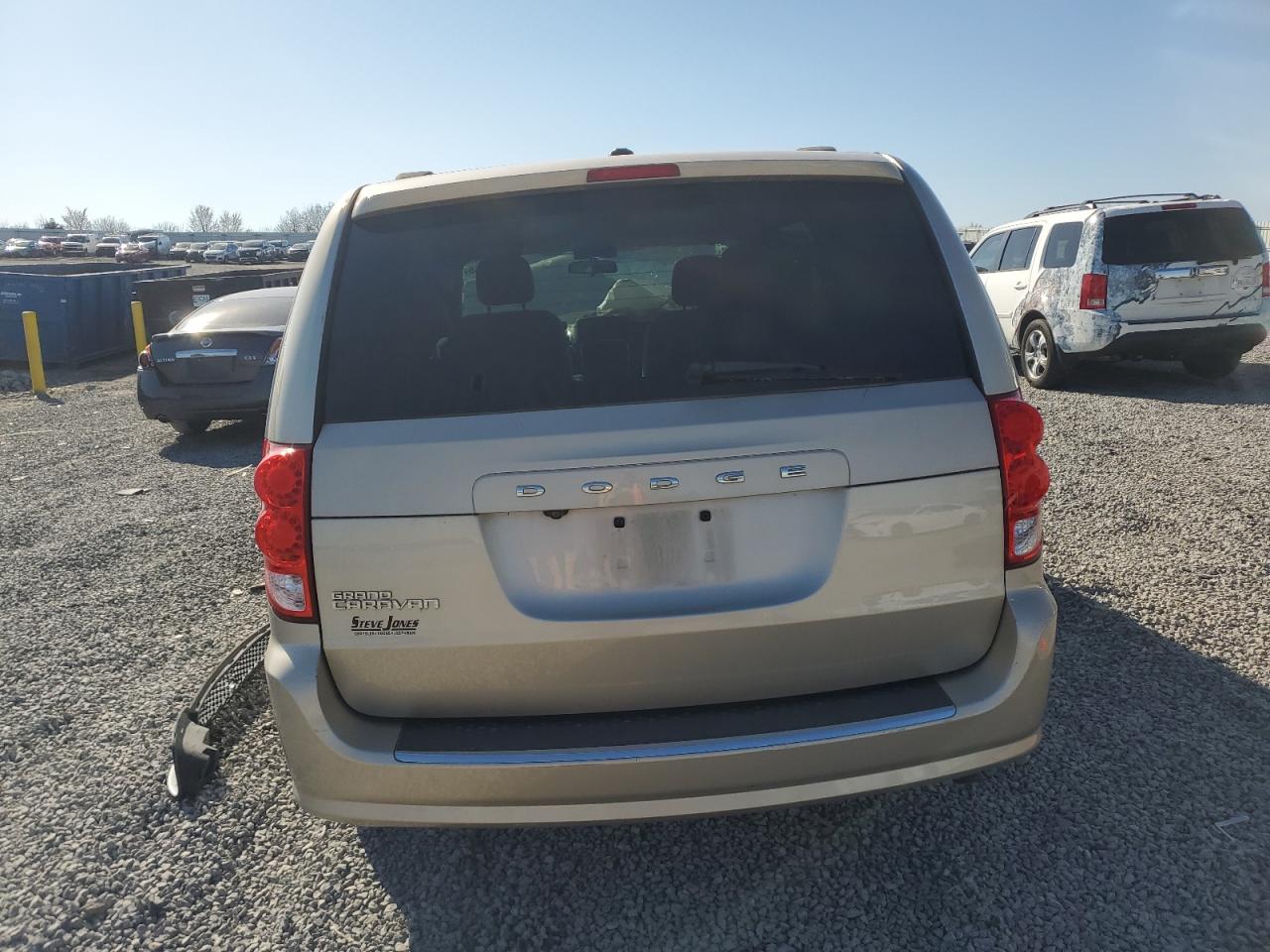 2013 Dodge Caravan - Image 6