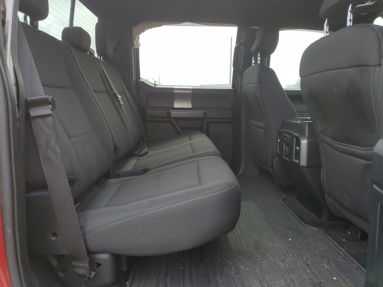 2016 Ford F-150 - Image 10