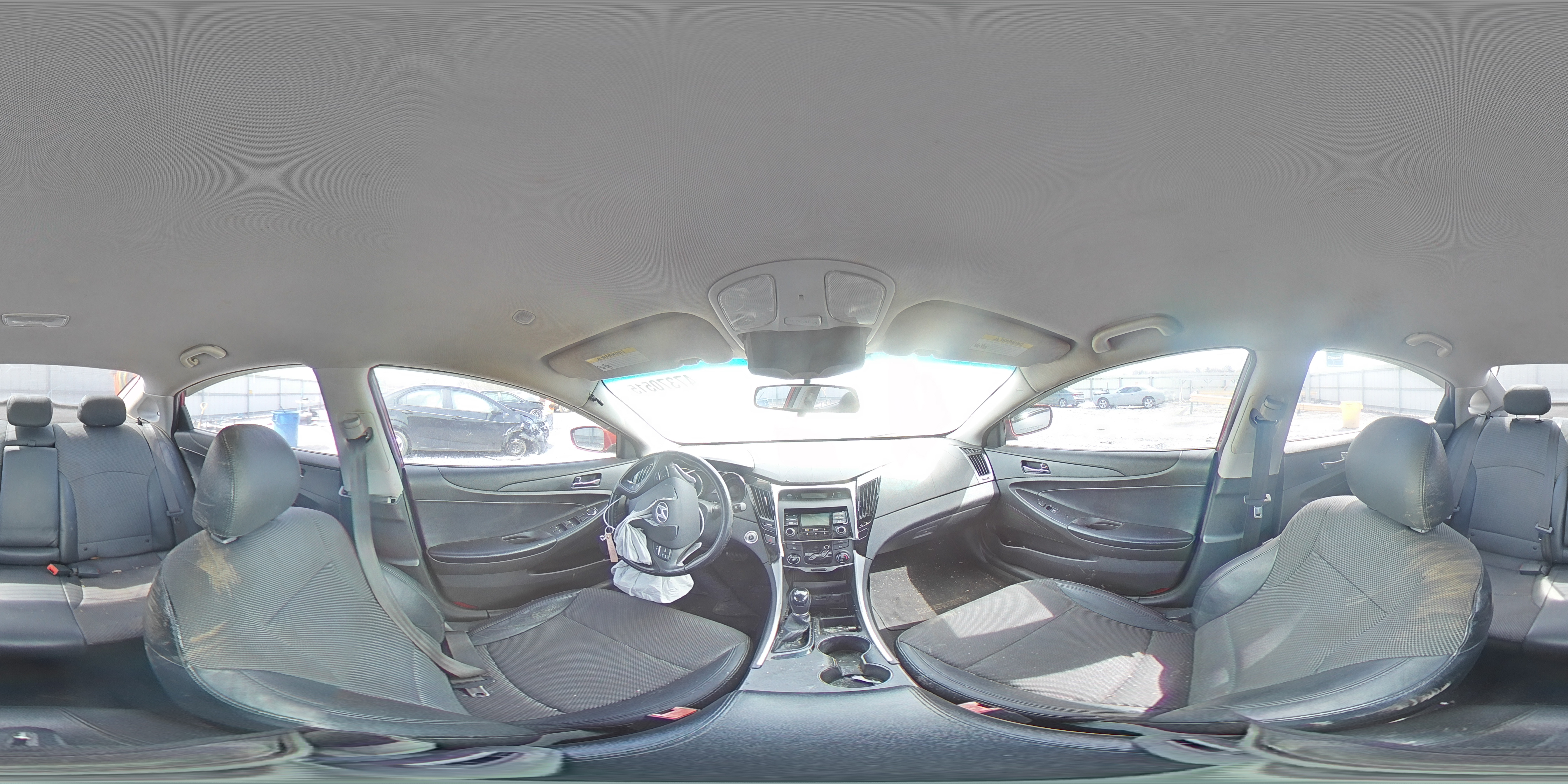 2011 Hyundai Sonata - Image 13