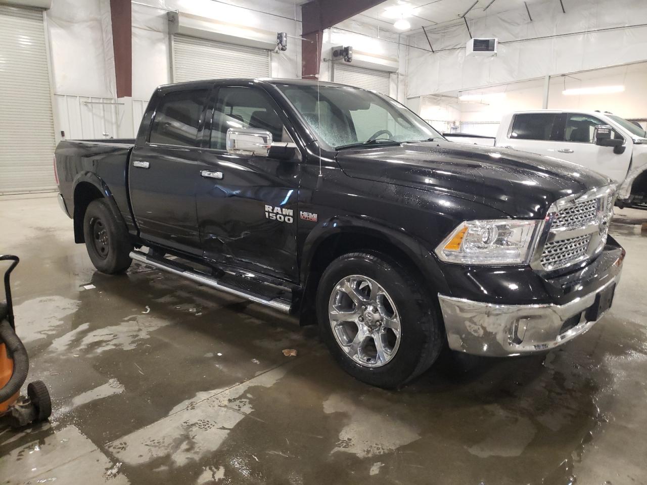 2015 RAM 1500 - Image 4