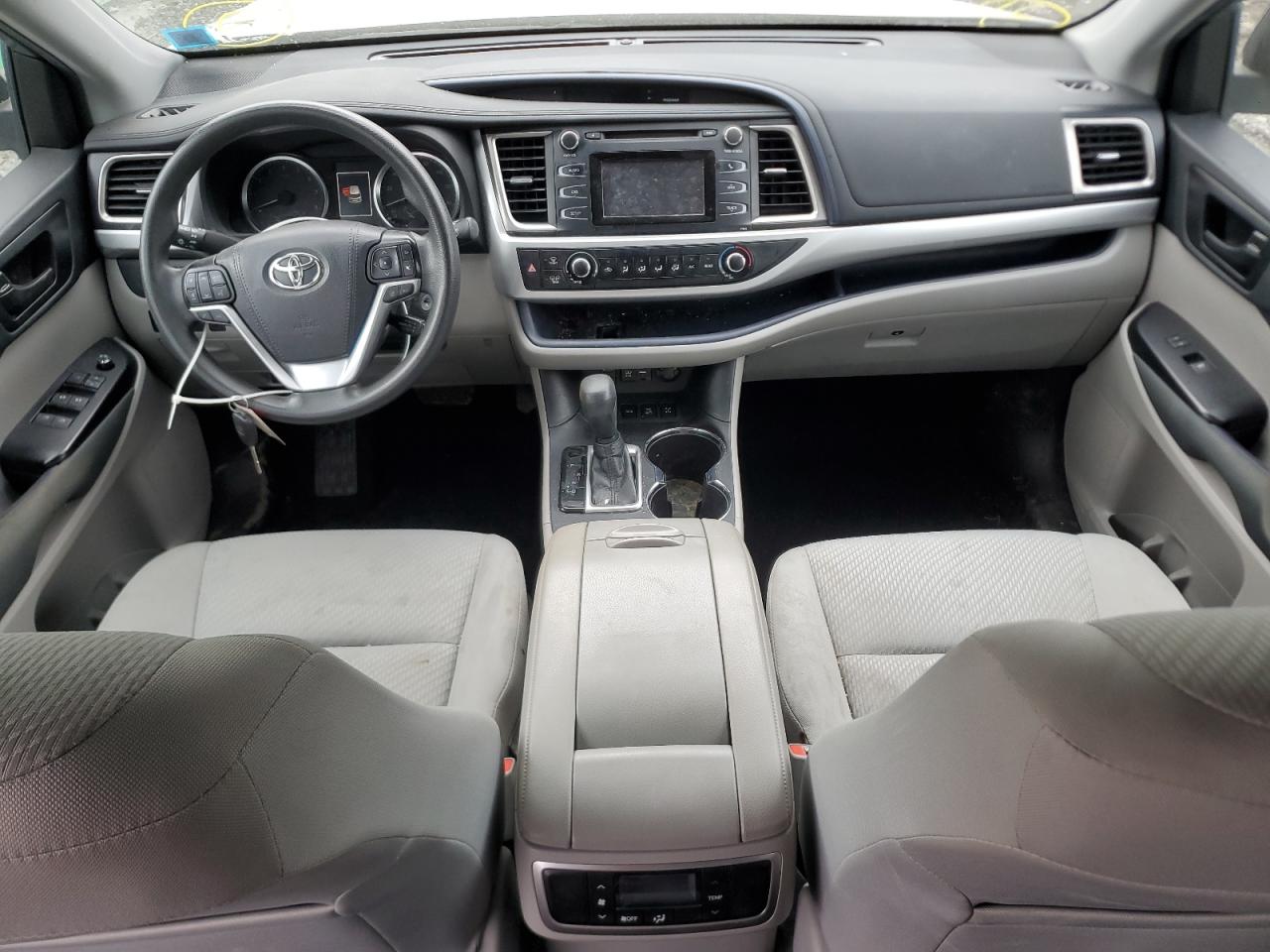 2019 Toyota Highlander - Image 8