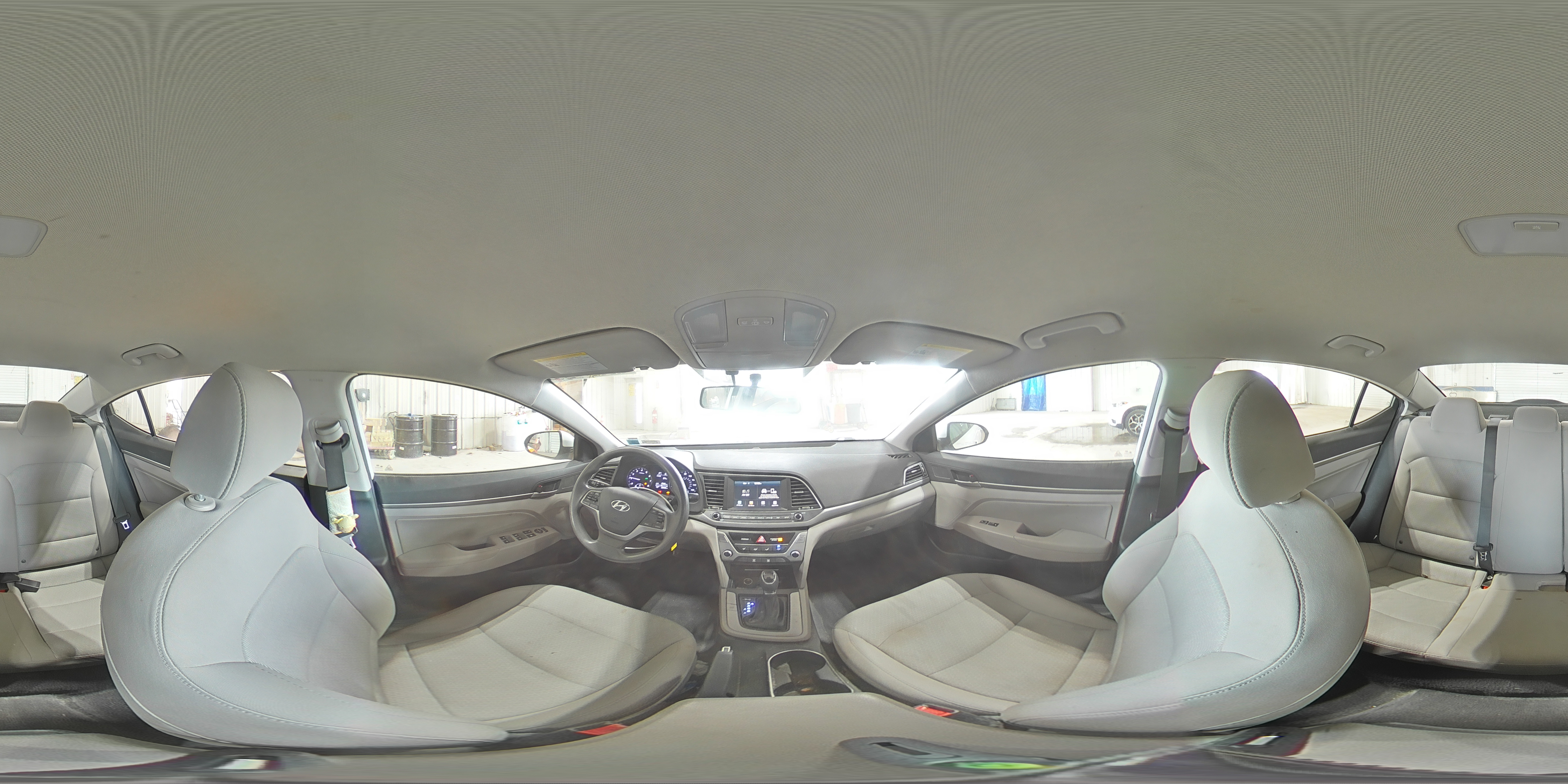 2017 Hyundai Elantra - Image 14