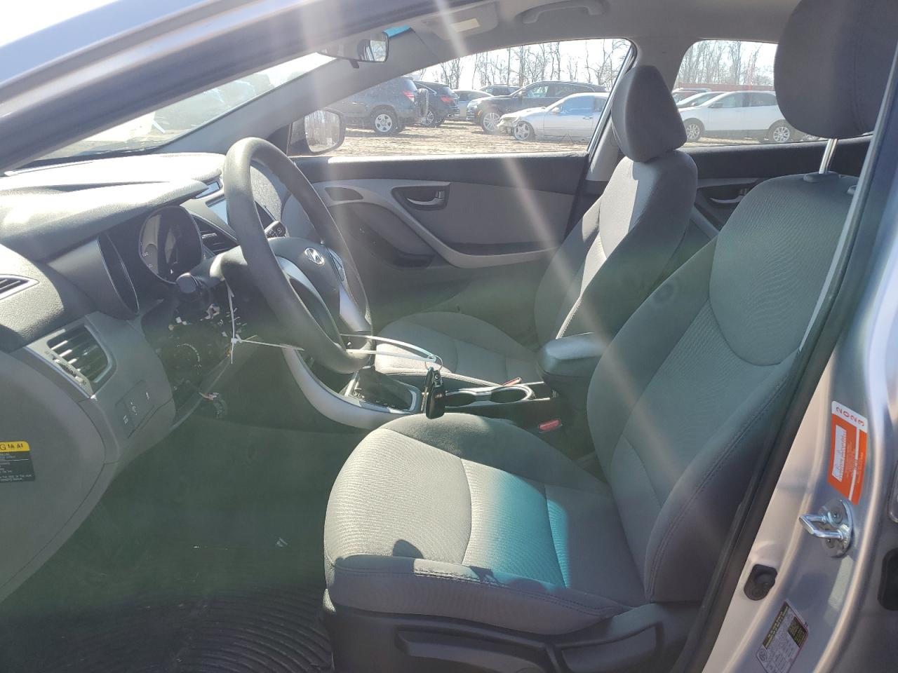2016 Hyundai Elantra - Image 7