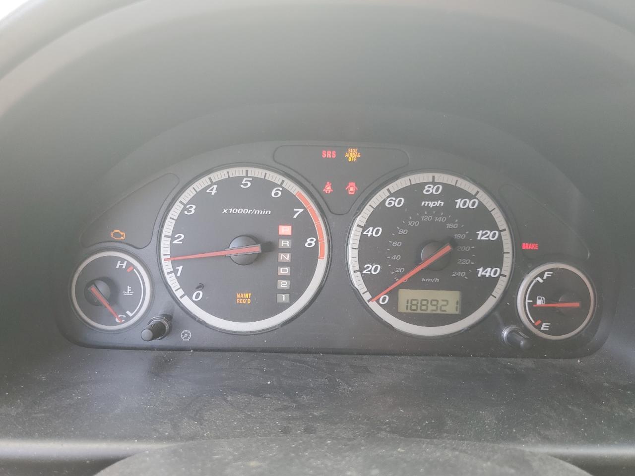 2004 Honda CR-V - Image 9