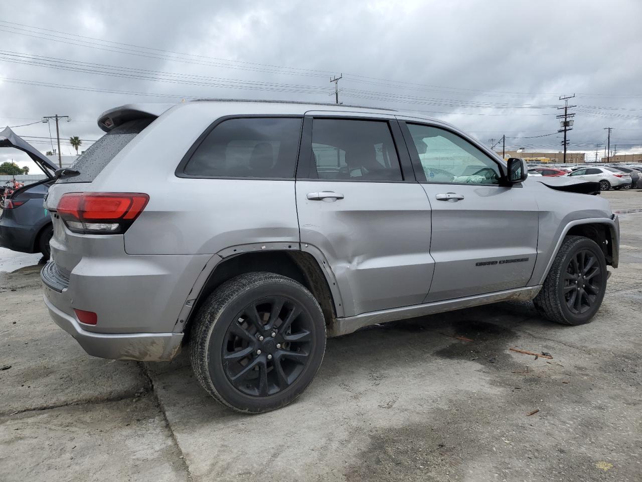 2020 Jeep Grand Cherokee - Image 3