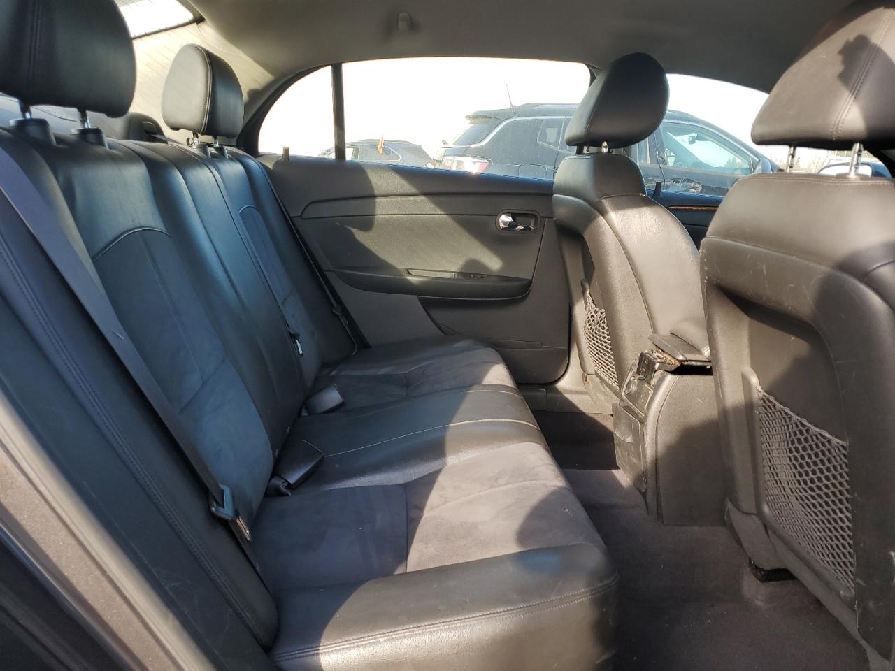 2011 Chevrolet Malibu - Image 11