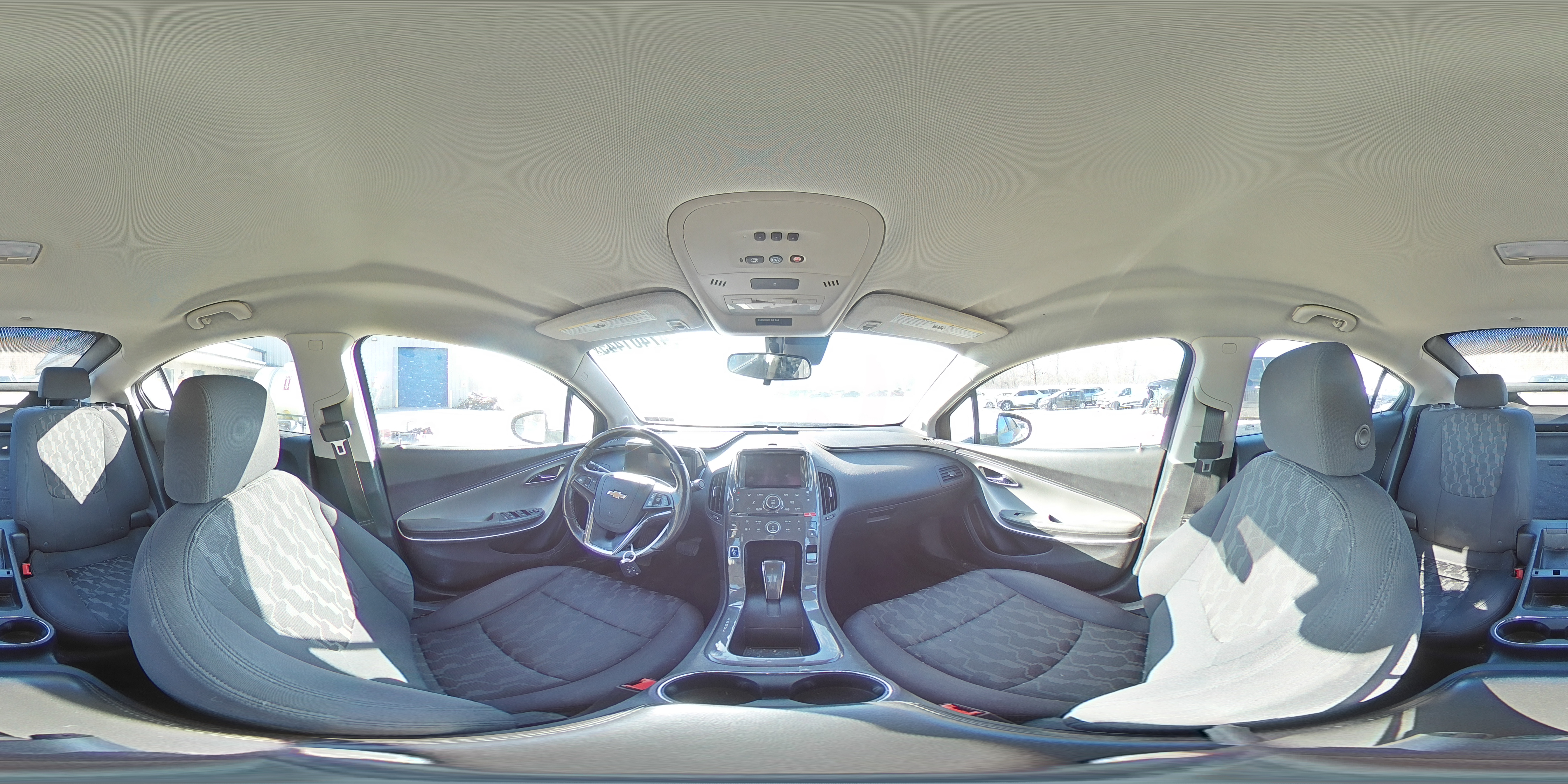2014 Chevrolet Volt - Image 14