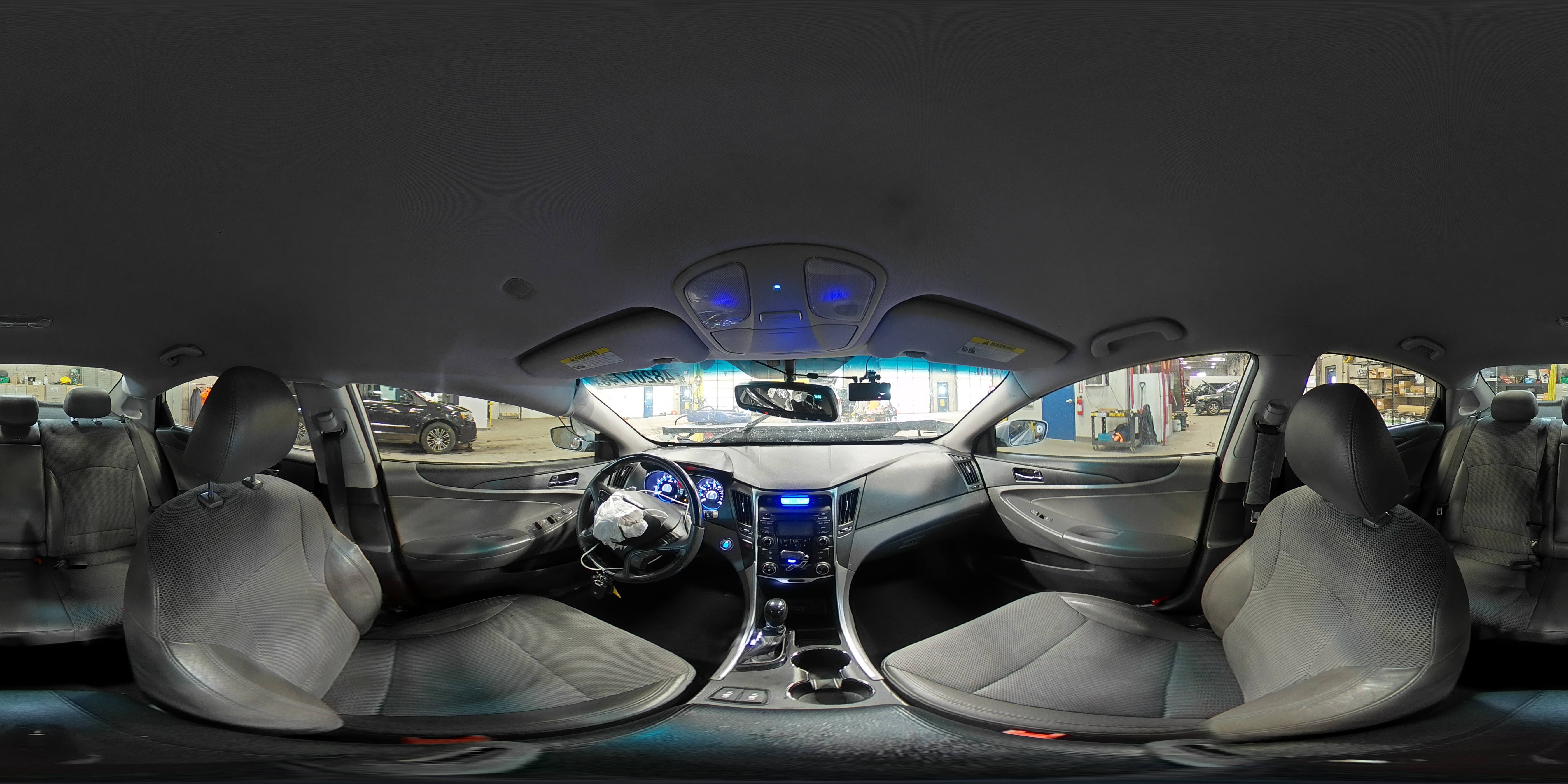 2013 Hyundai Sonata - Image 13