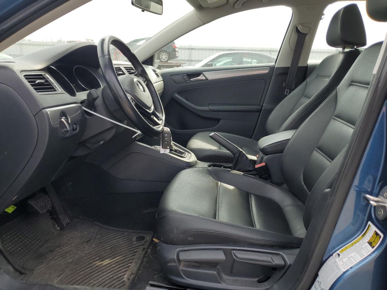 2017 Volkswagen Jetta - Image 7