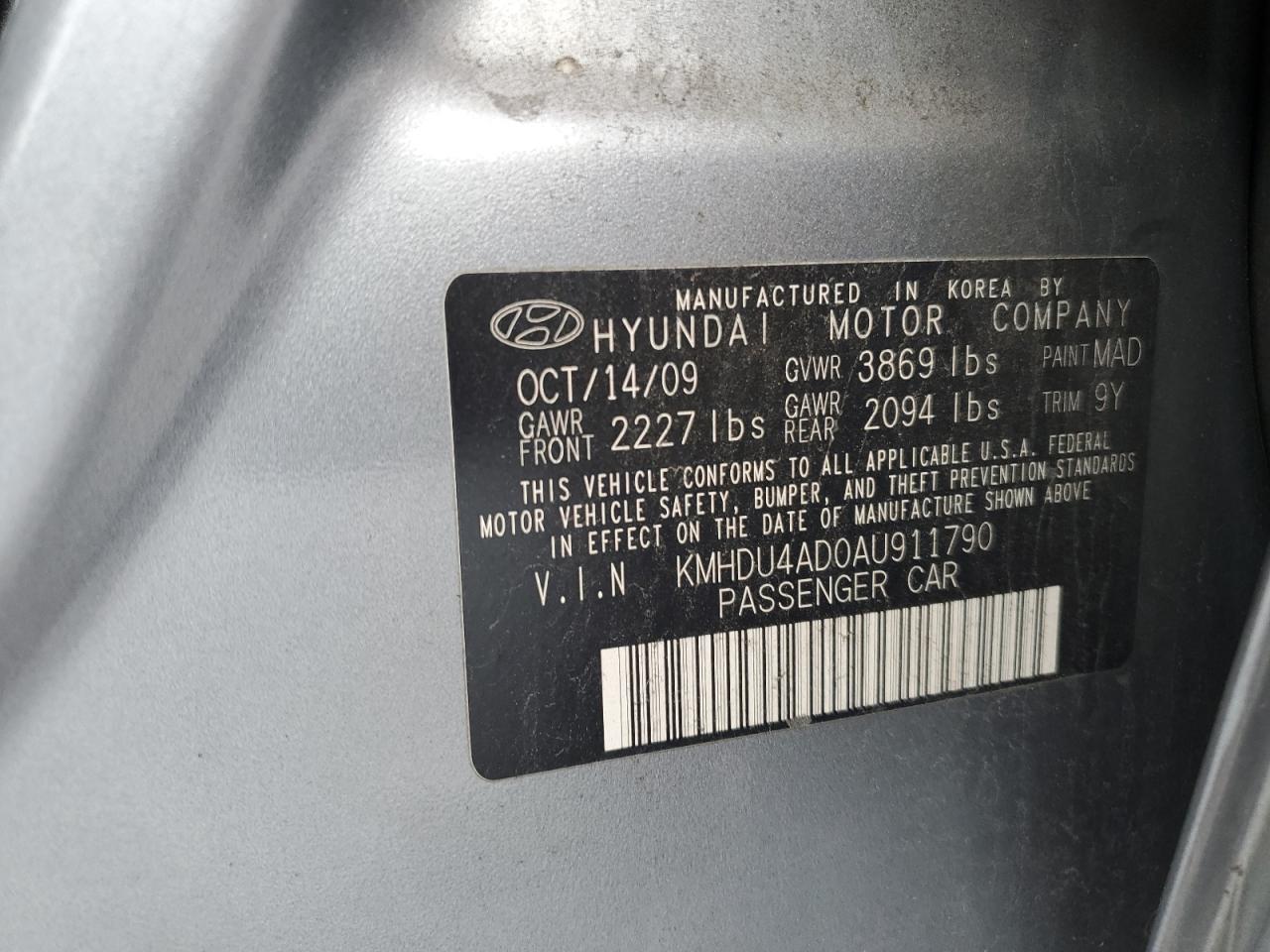 2010 Hyundai Elantra - Image 13