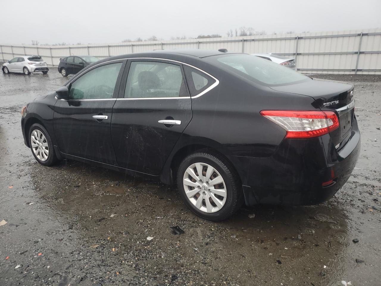 2015 Nissan Sentra - Image 2