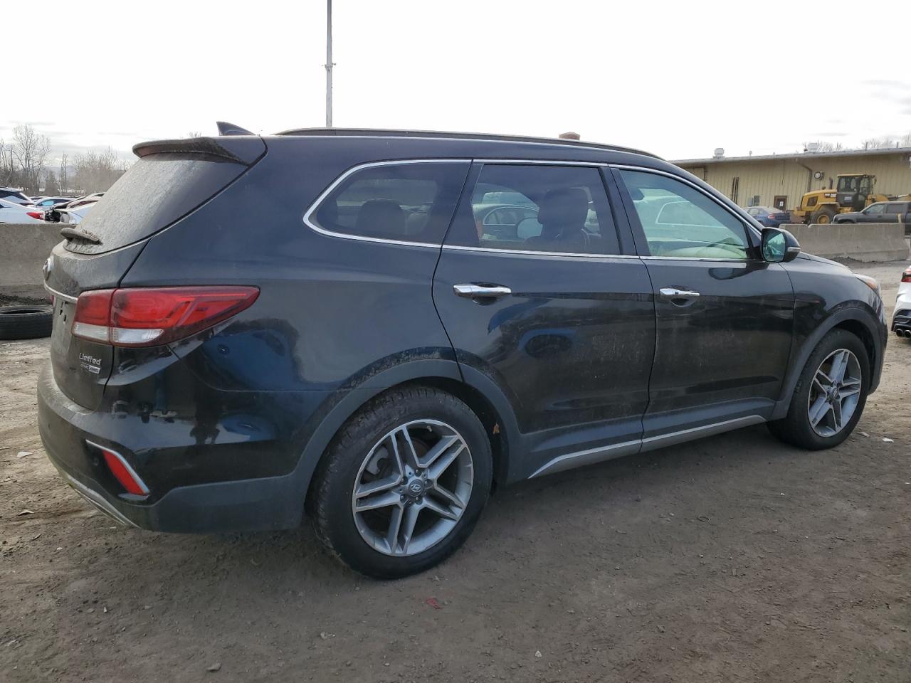 2017 Hyundai Santa Fe - Image 3