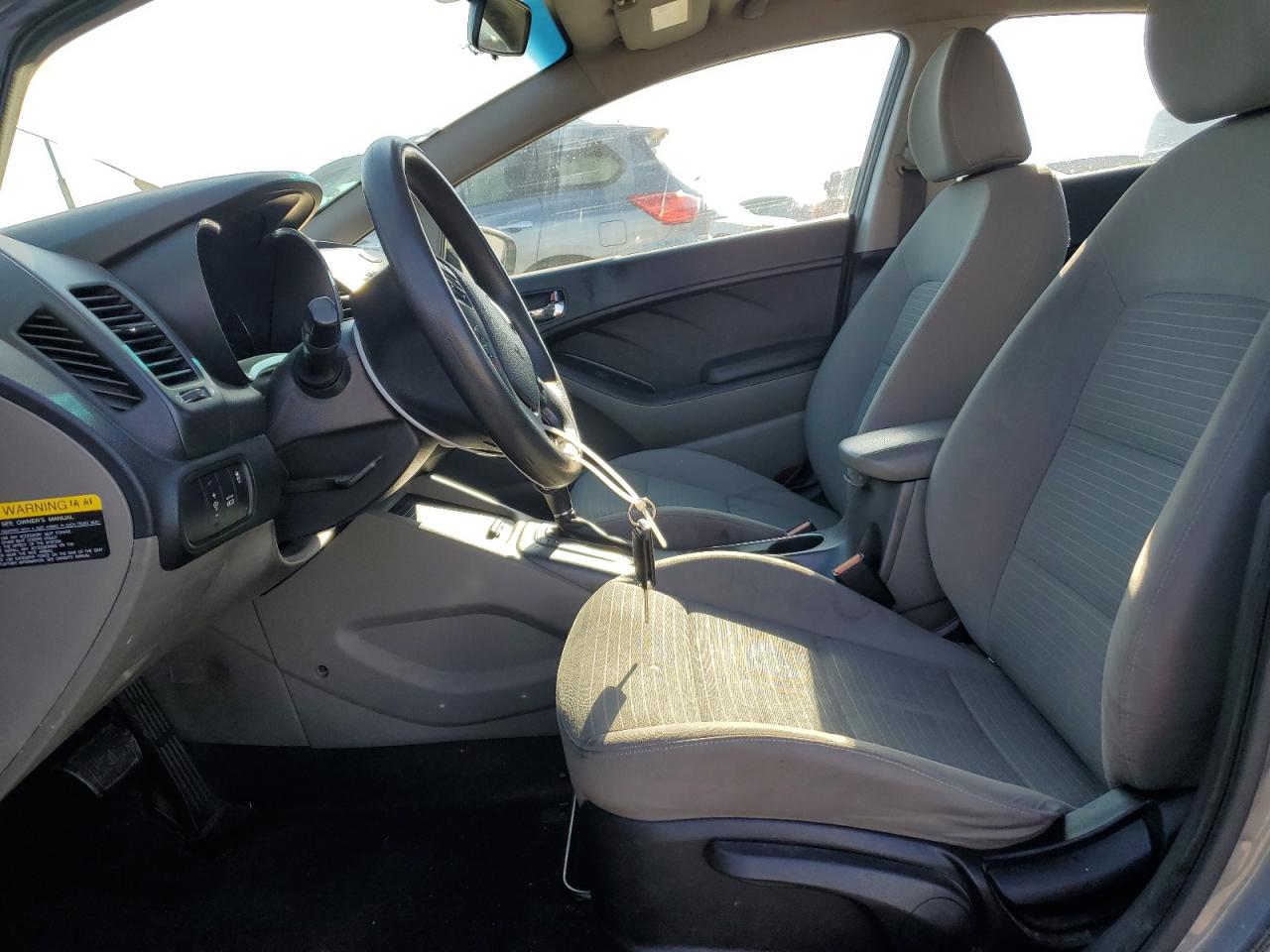 2016 Kia Forte - Image 7
