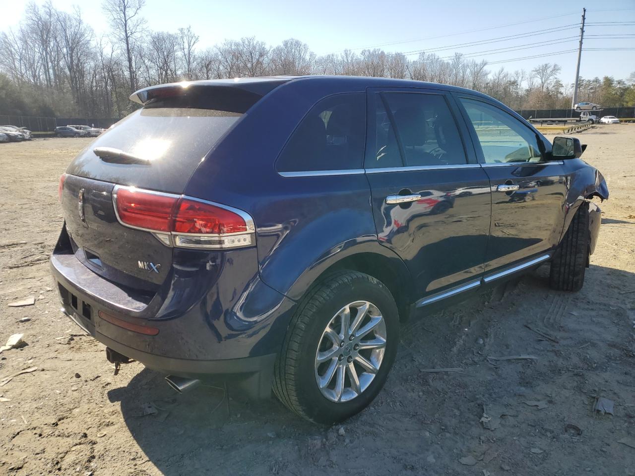 2011 Lincoln MKX - Image 3