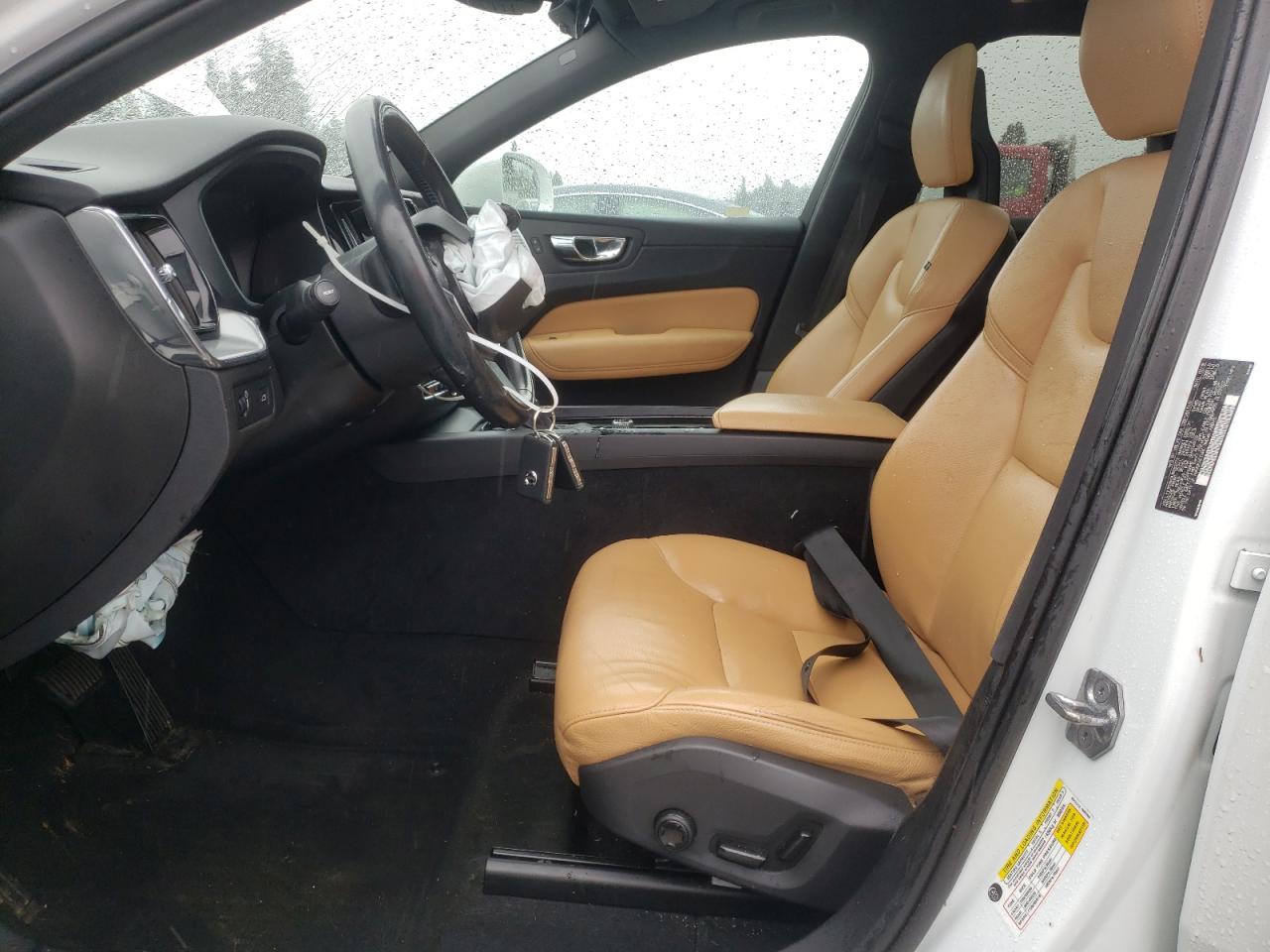 2018 Volvo XC60 - Image 7