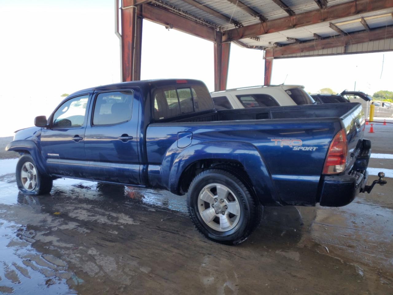2005 Toyota Tacoma - Image 2