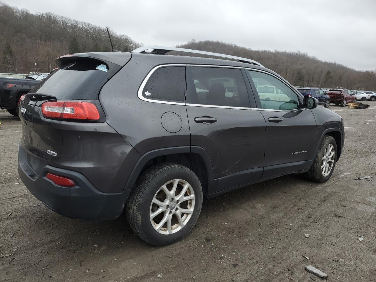 2017 Jeep Grand Cherokee - Image 3