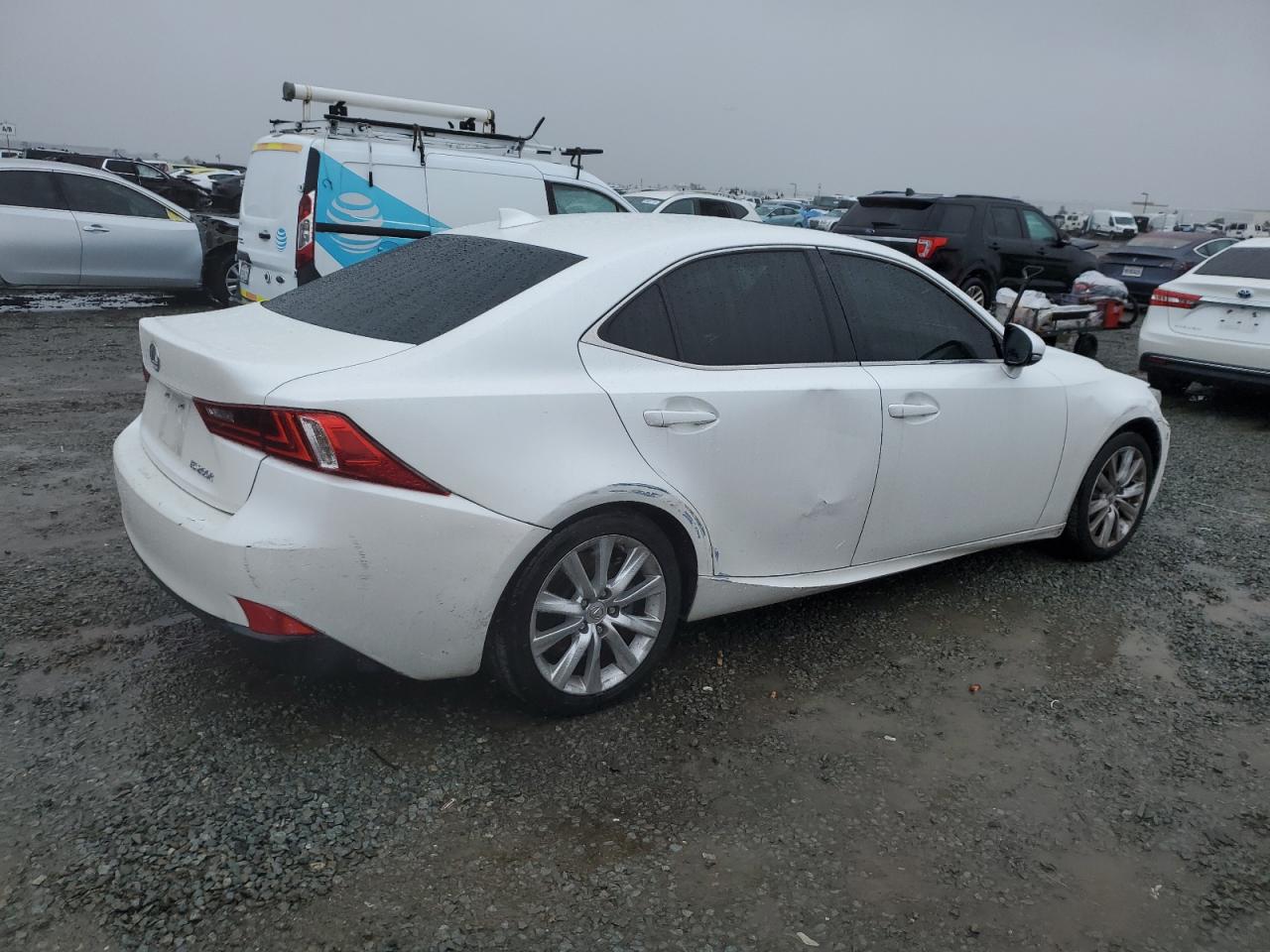 2016 Lexus IS - Image 3